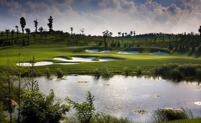 🏌️ 연태 5색 가을골프여행 ⛳ 내맘대로 골프장 선택 3박4일 72홀 599,000원~ 매일출발