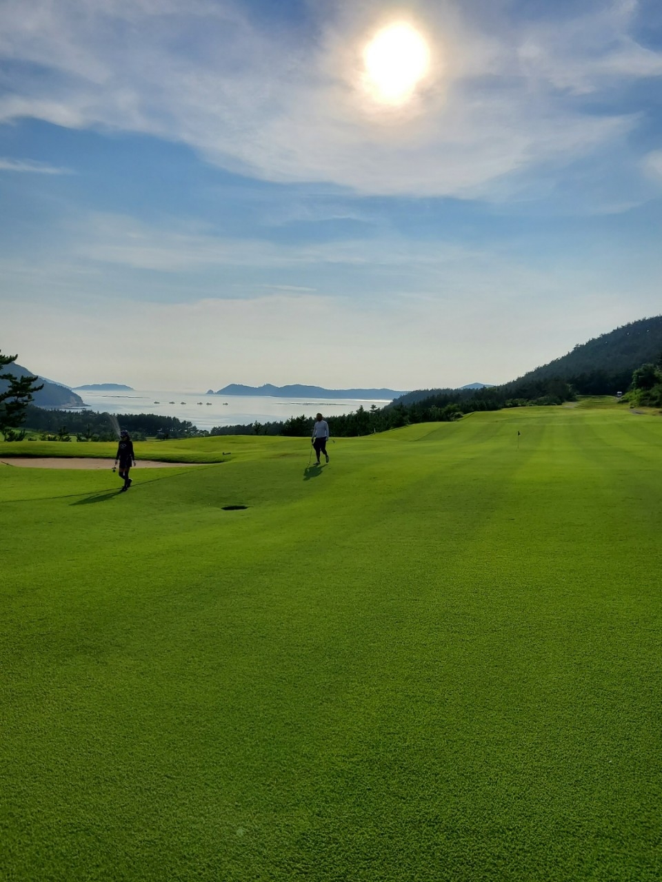 4월⛳골든베이(태안) 1박2일 초특가!! 375,000원🔵골프명가 제이드 팰리스 혈통을 계승한 서해안 최고!! 27홀 고급 휴양형 "골든베이 골프&리조트"