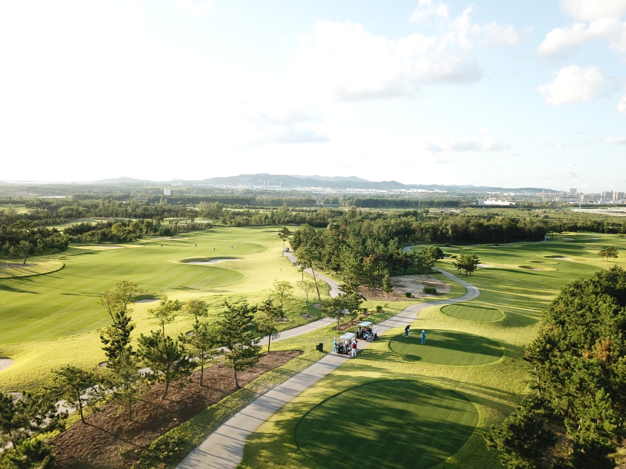 8~9월⛳ "바다를 품은 스톤베이 2박3일 54홀 899,000원~ ♨️ 온천으로 완성하는 위고온천CC 힐링 골프 여행"