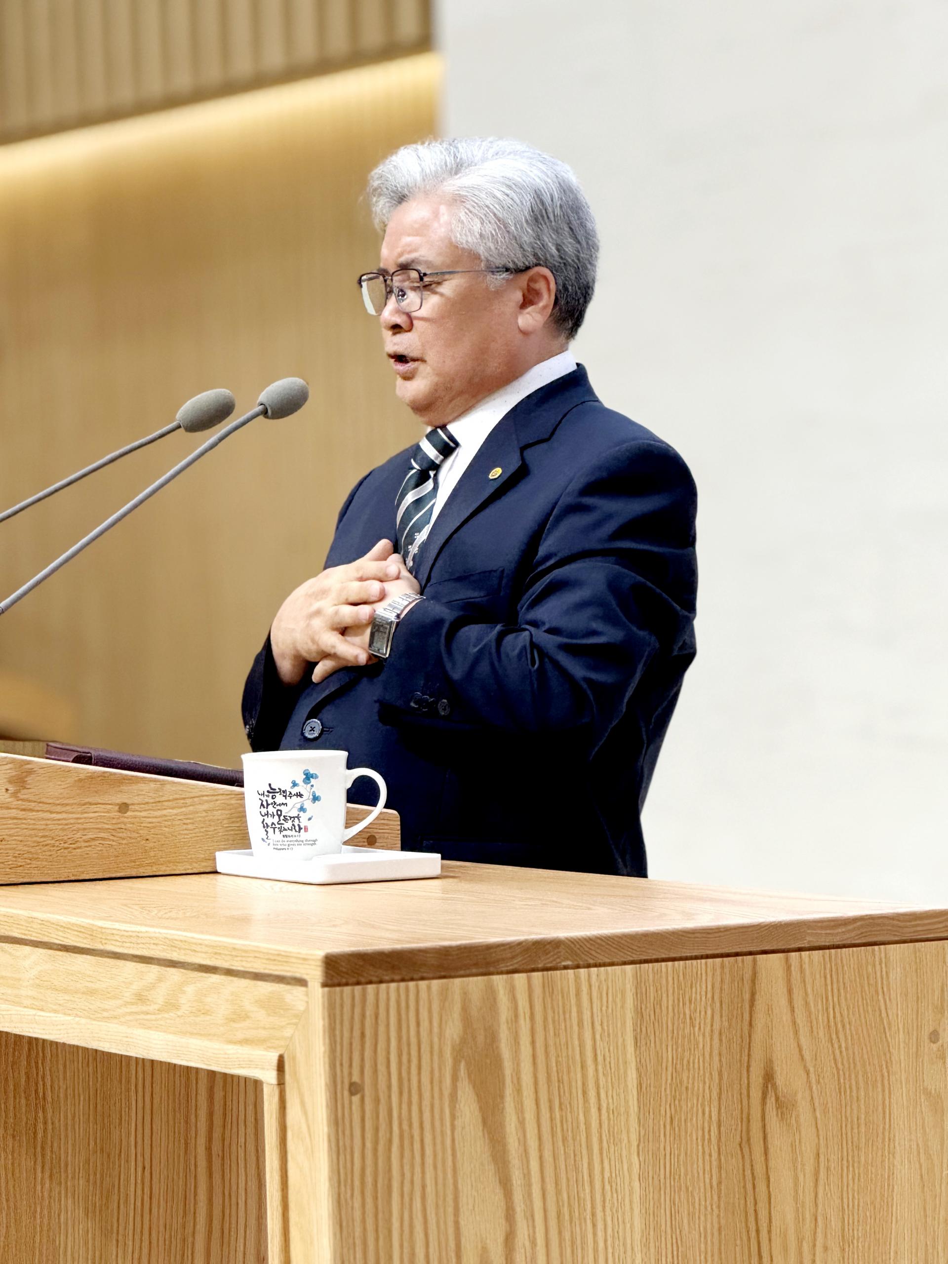 c15f35ab4a592.jpg