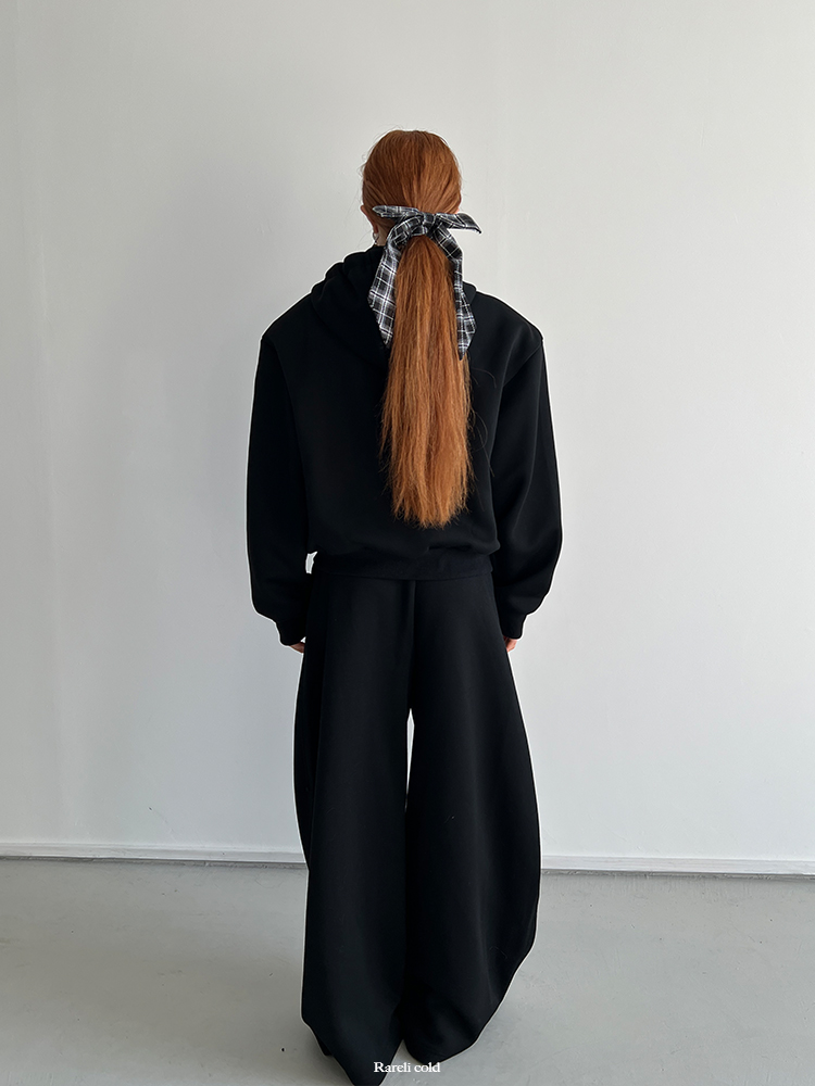 ROCKRIO RARELICOLD Shaped Shoulder Hoodie + Pants Set : 유스키트 