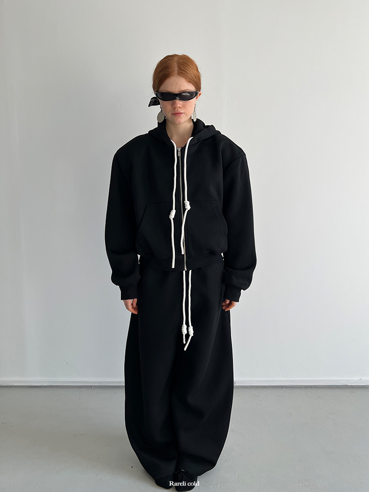ROCKRIO RARELICOLD Shaped Shoulder Hoodie + Pants Set : 유스키트 