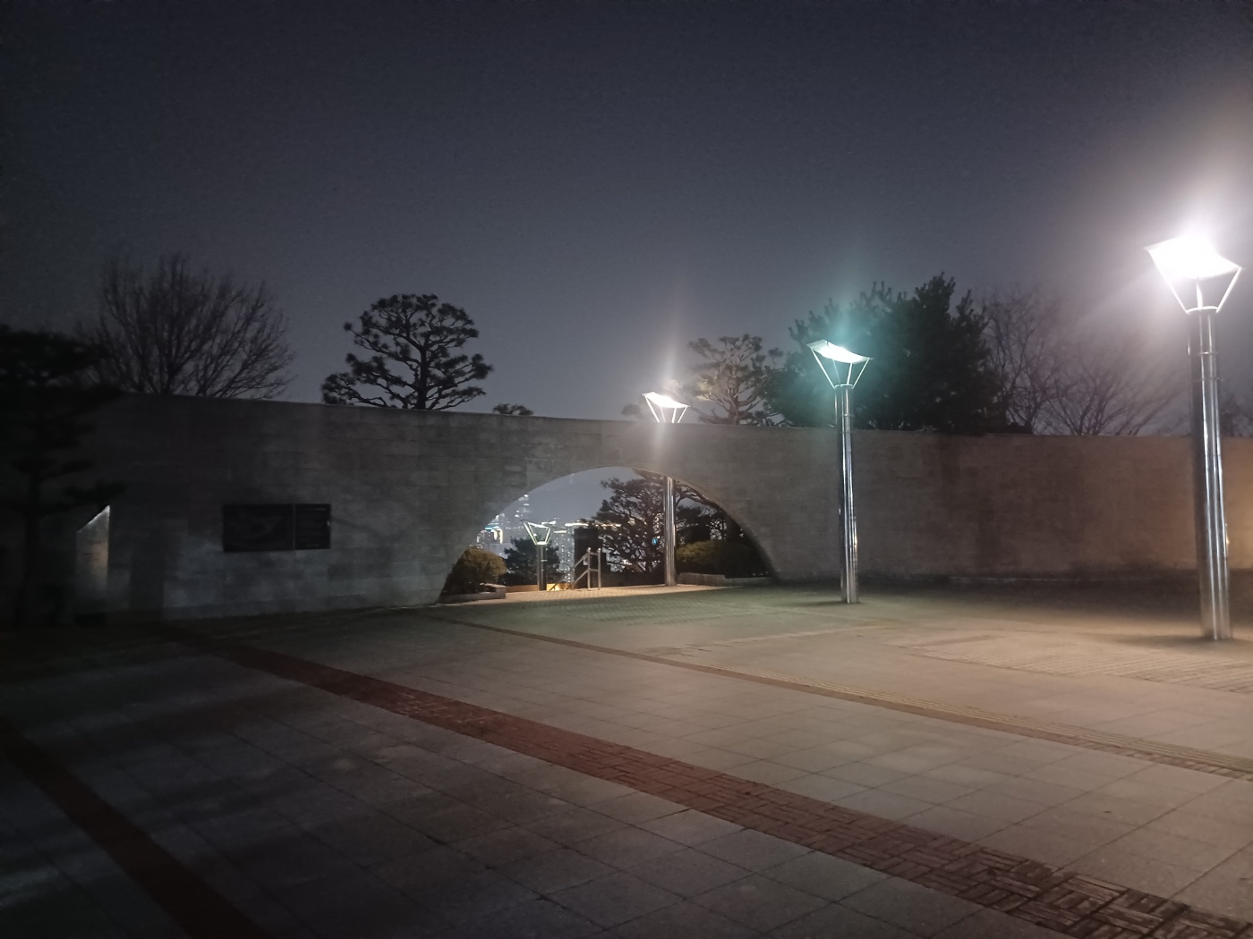ef7203333d382.jpg