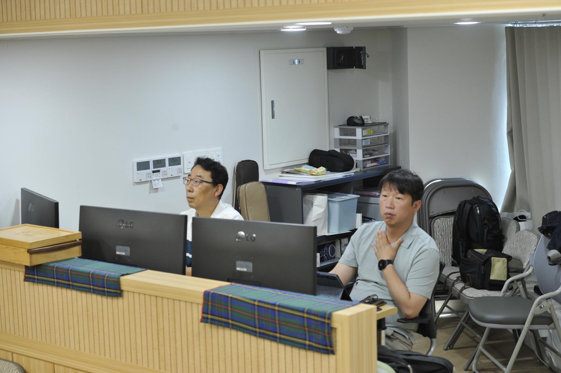 ab997d9c15346.jpg