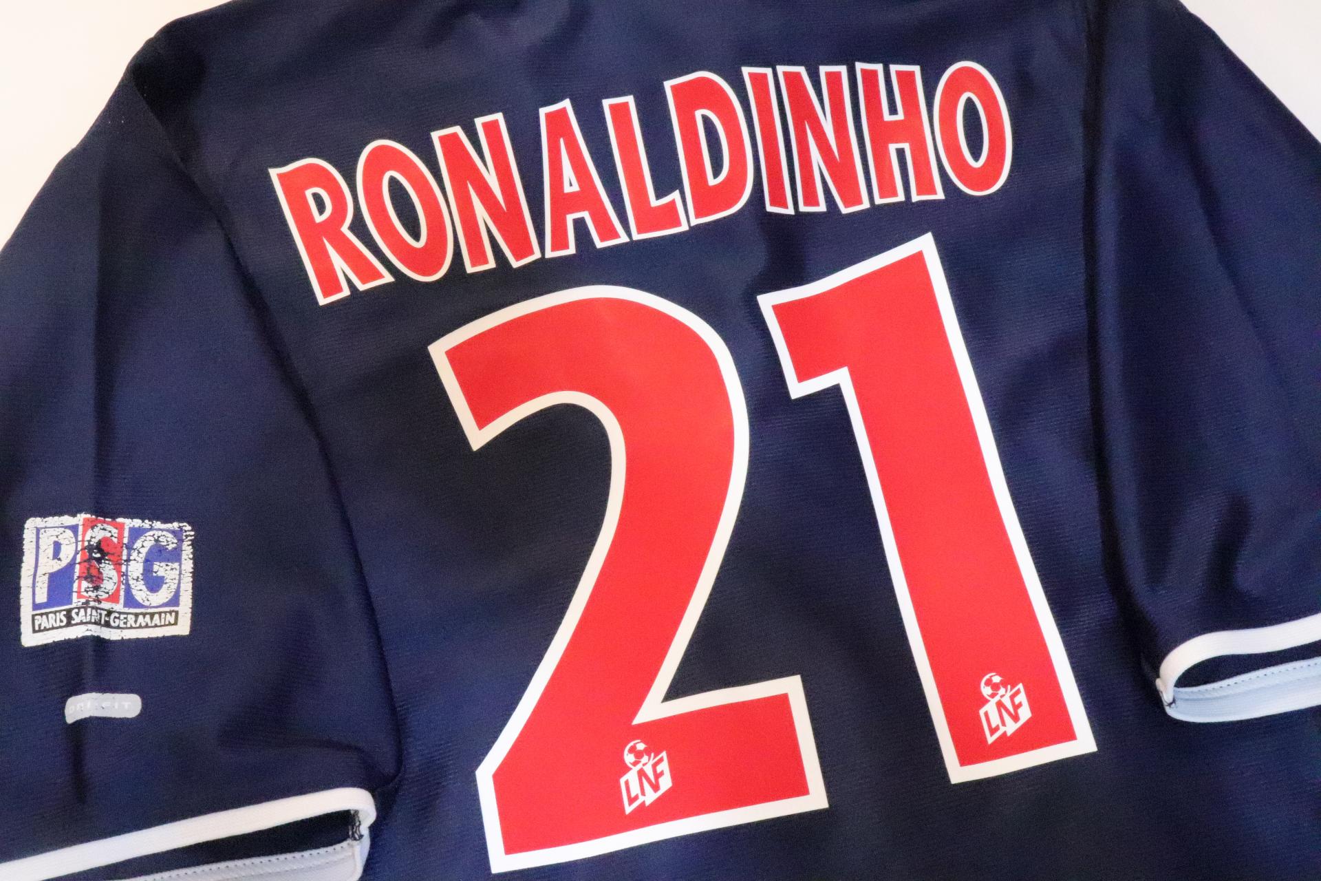 2001-2002 PSG Home S/S #10 Ronaldinho - XL