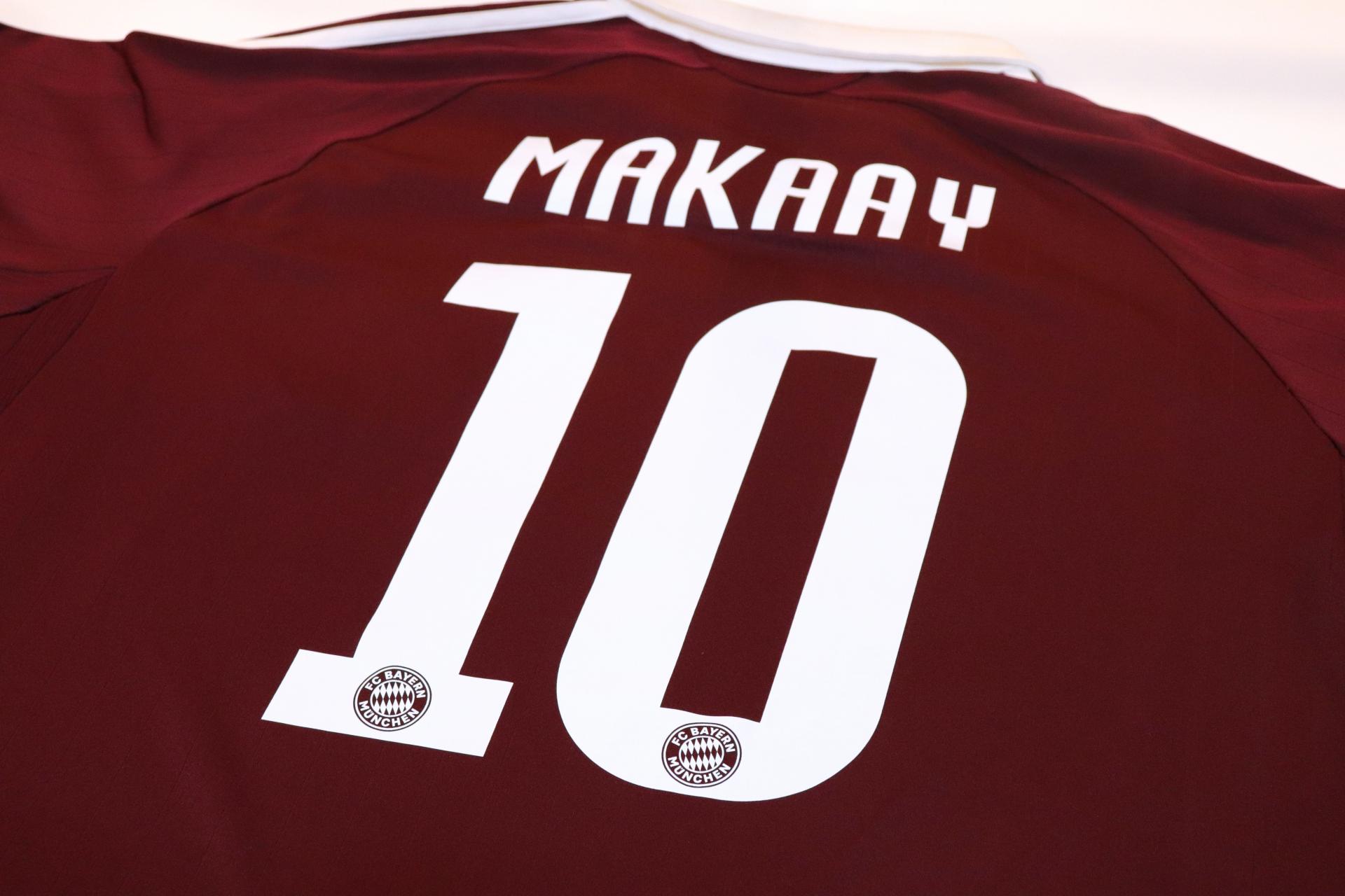 2006-2007 Bayern Munich 3rd S/S #10 Makaay - XL