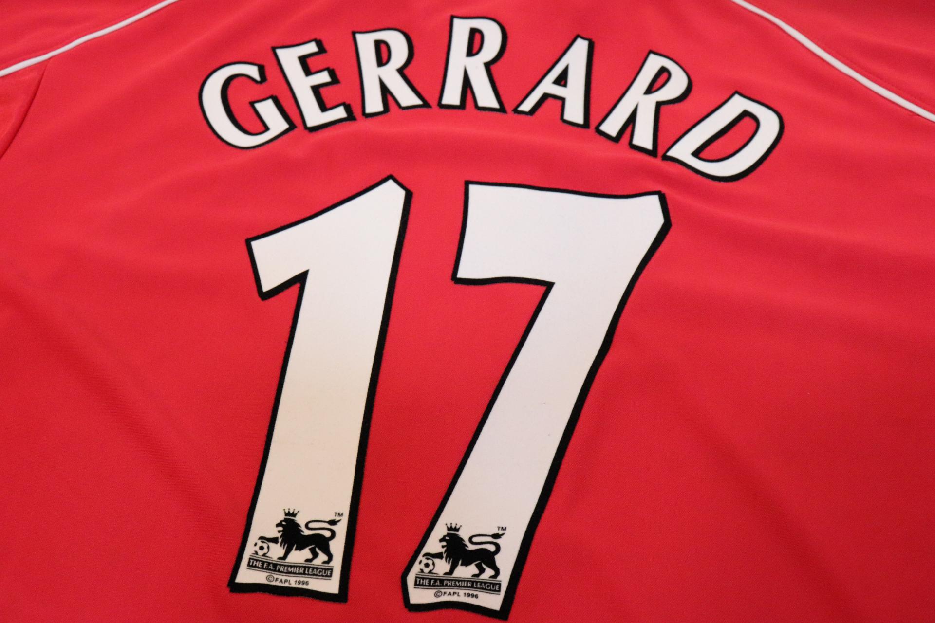 2000-2002 Liverpool Home S/S #17 Gerrard - XL