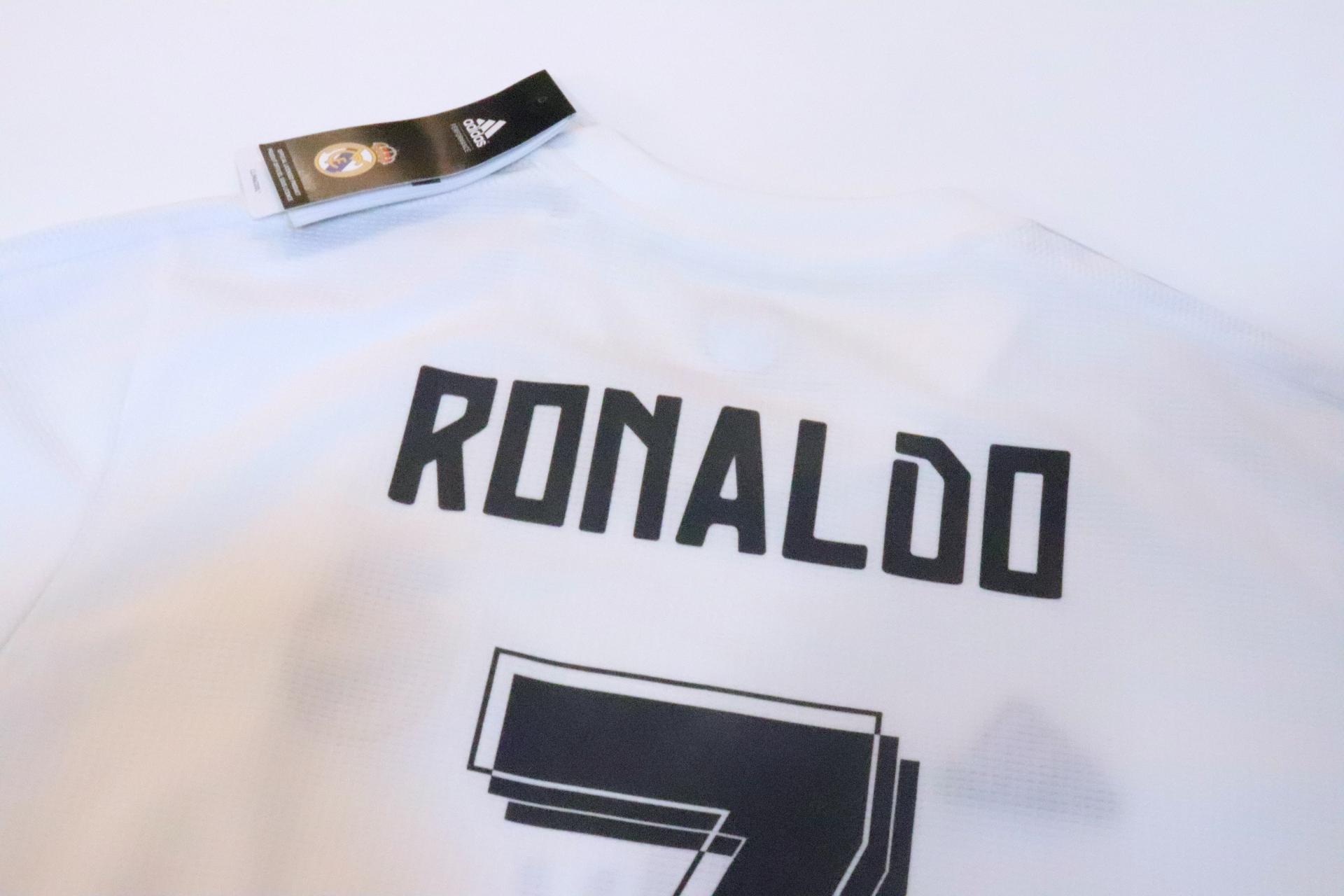 2015-2016 Real Madrid Home S/S #7 Ronaldo - M