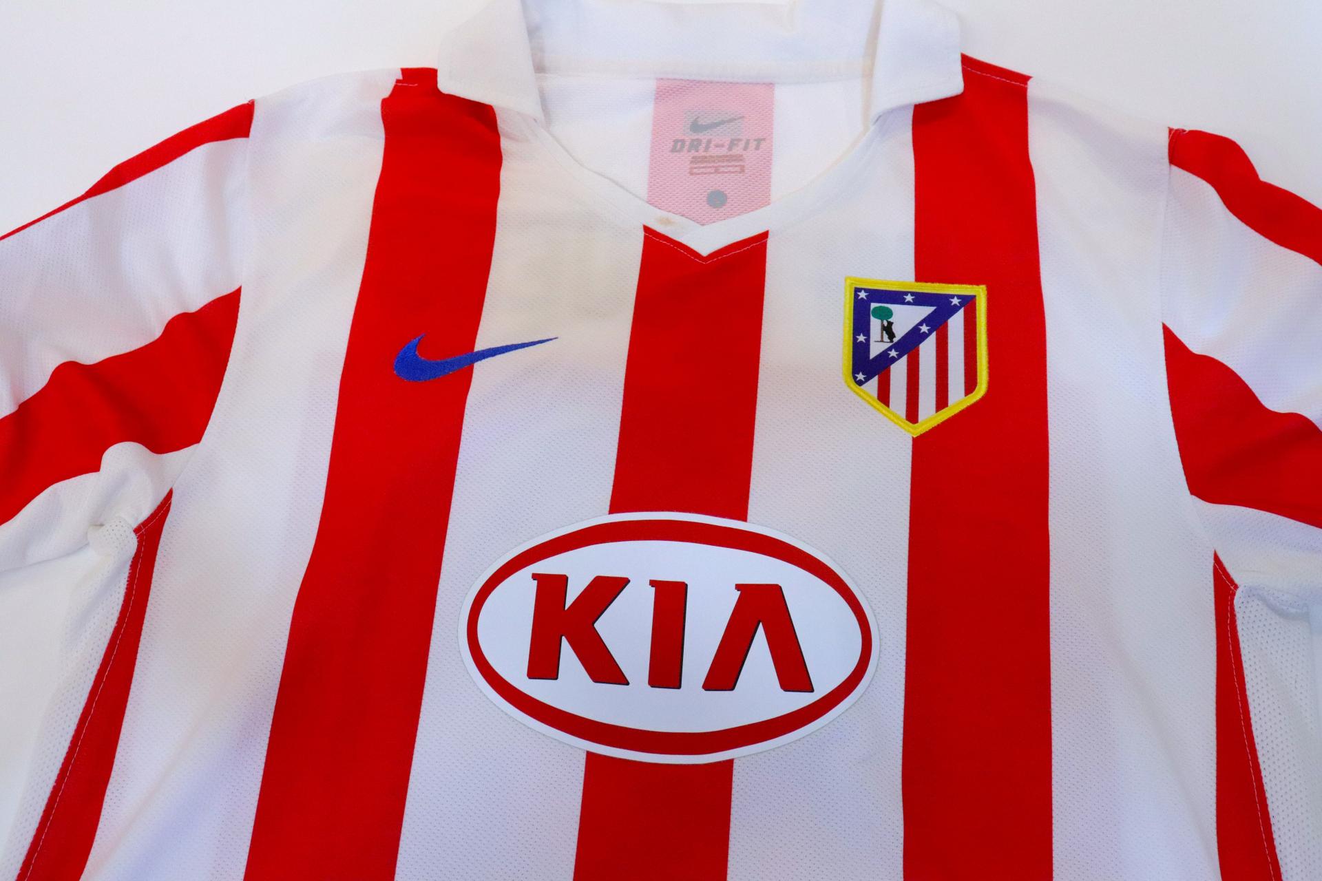 2010-2011 Atletico Madrid Home S/S #10 Kun Aguero - L