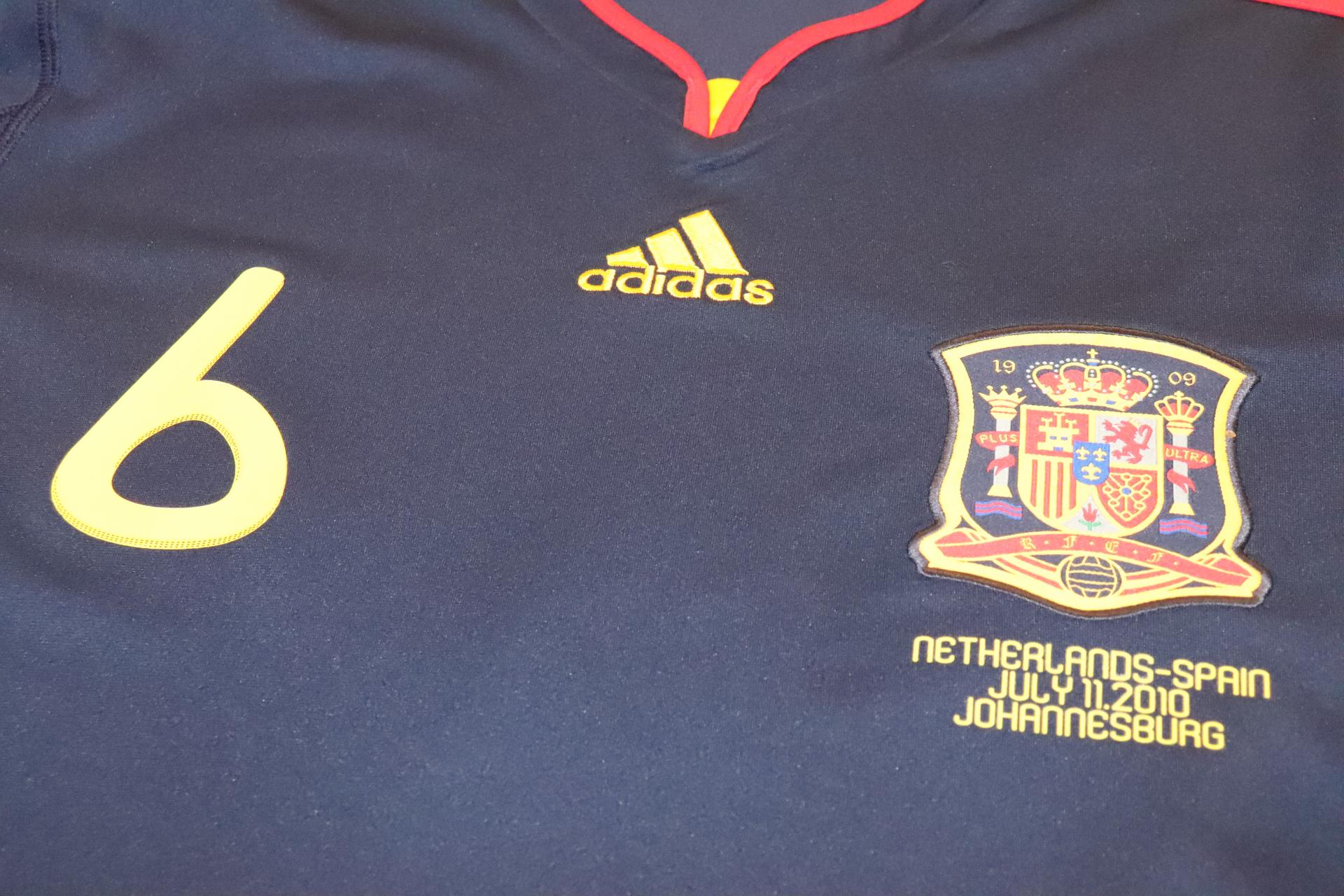 2010-2011 Spain Away S/S #6 A.Iniesta - M