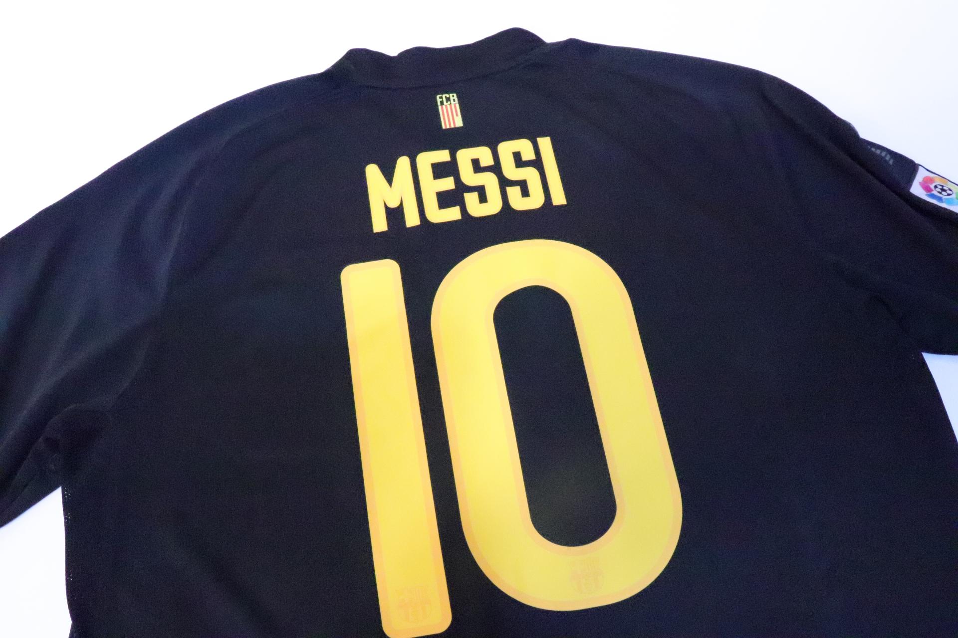 2011-2012 Barcelona Away S/S #10 Messi - XL