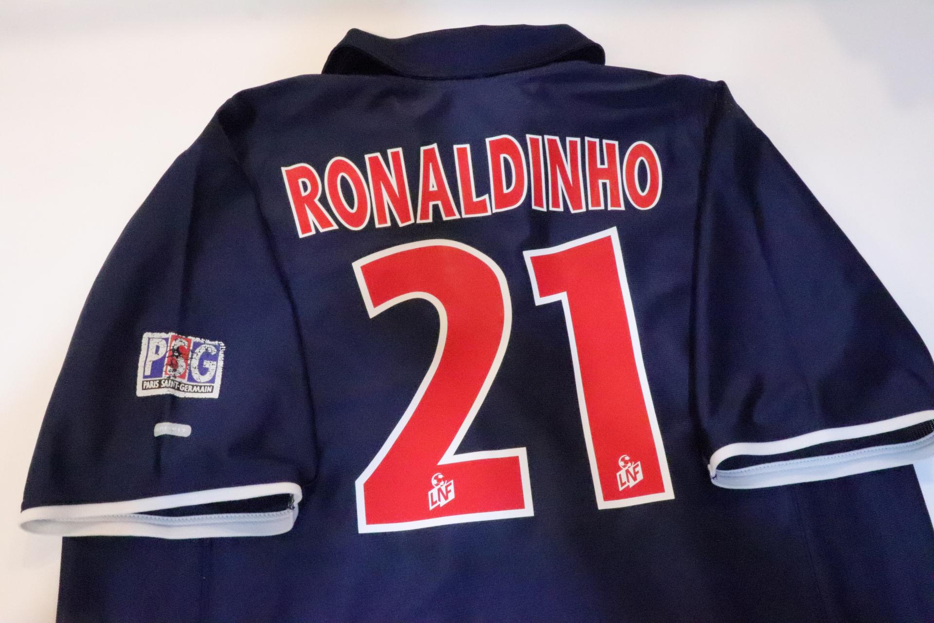 2001-2002 PSG Home S/S #10 Ronaldinho - XL