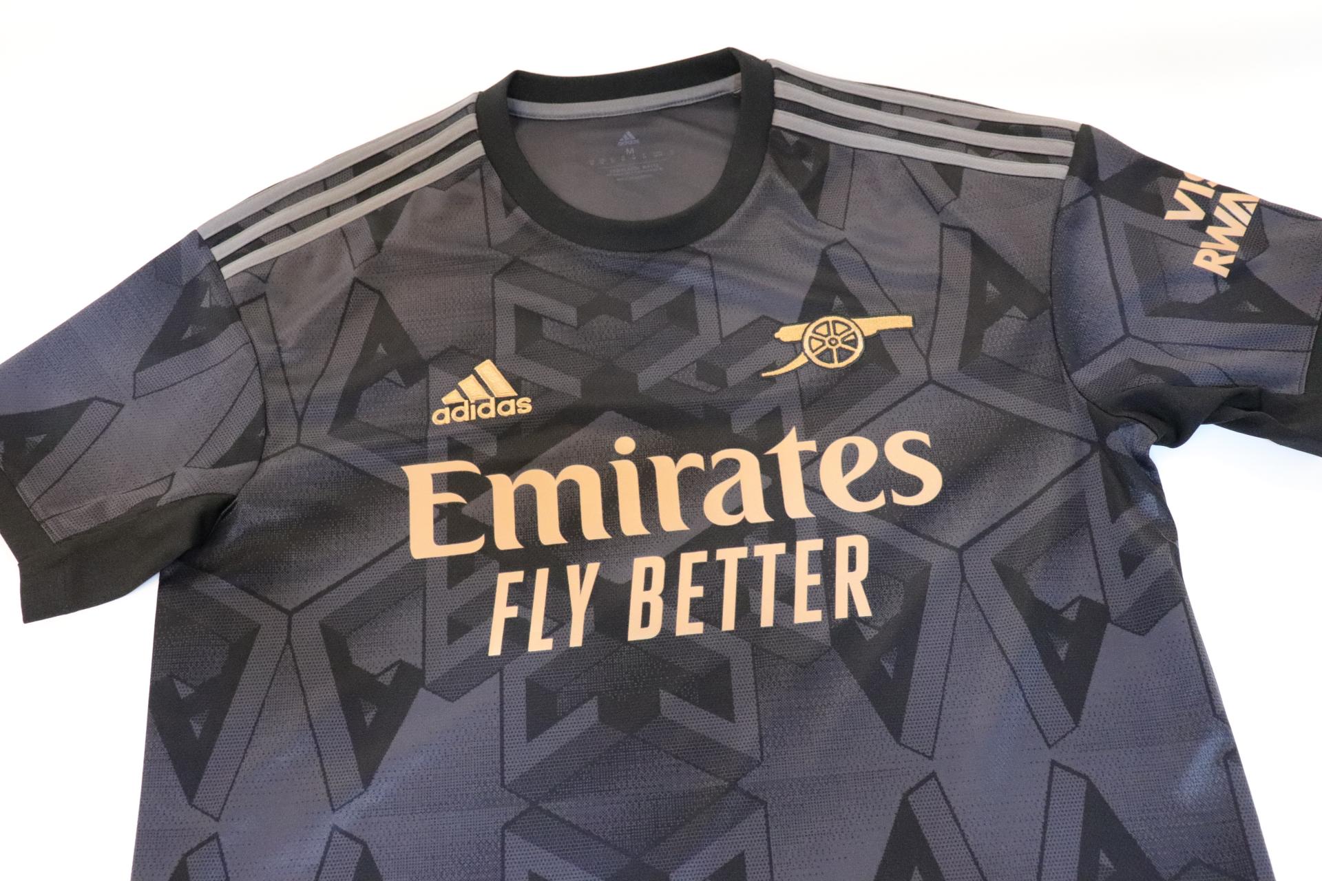 2022-2023 Arsenal Away S/S #7 Saka (Official) - M