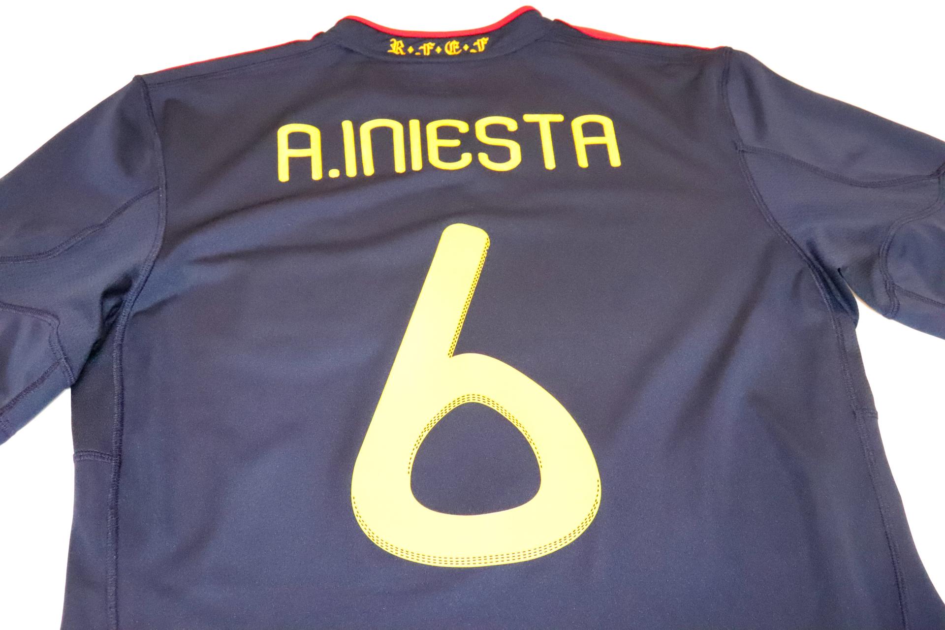 2010-2011 Spain Away S/S #6 A.Iniesta - M