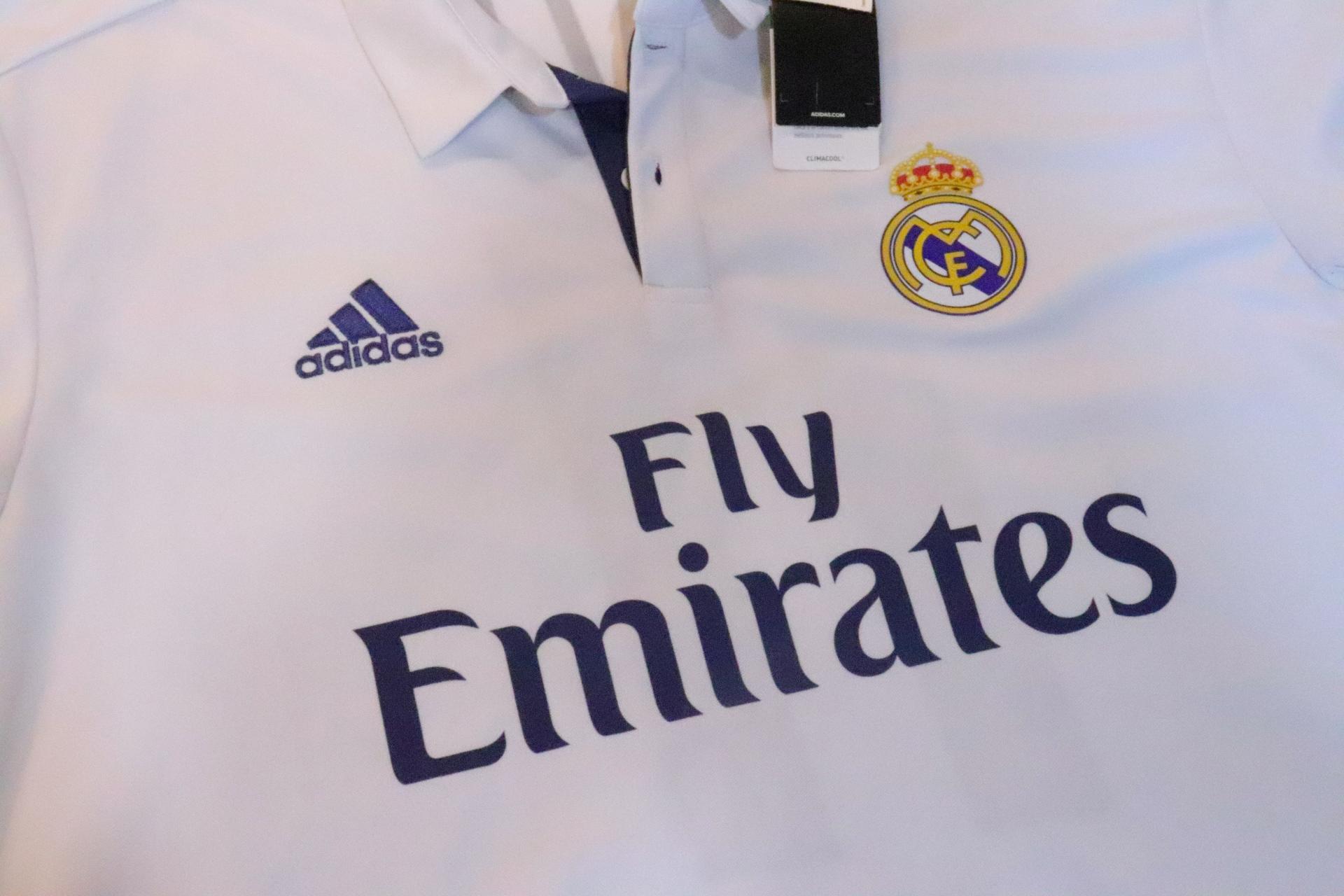 2016-2017 Real Madrid Home S/S #11 Bale - XL