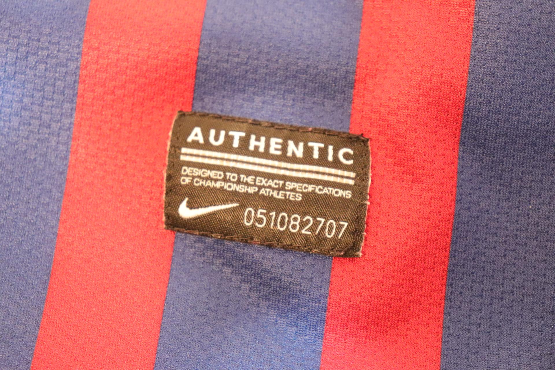 2011-2012 Barcelona Home S/S #8 A.Iniesta - XXL