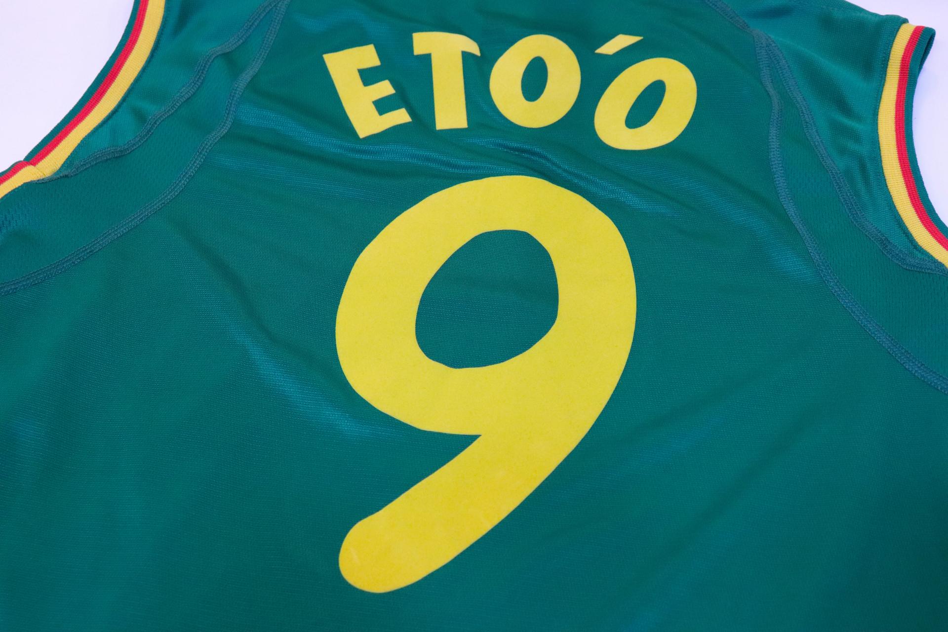 2002-2004 Cameroon Home Sleeveless #9 Etóo - L