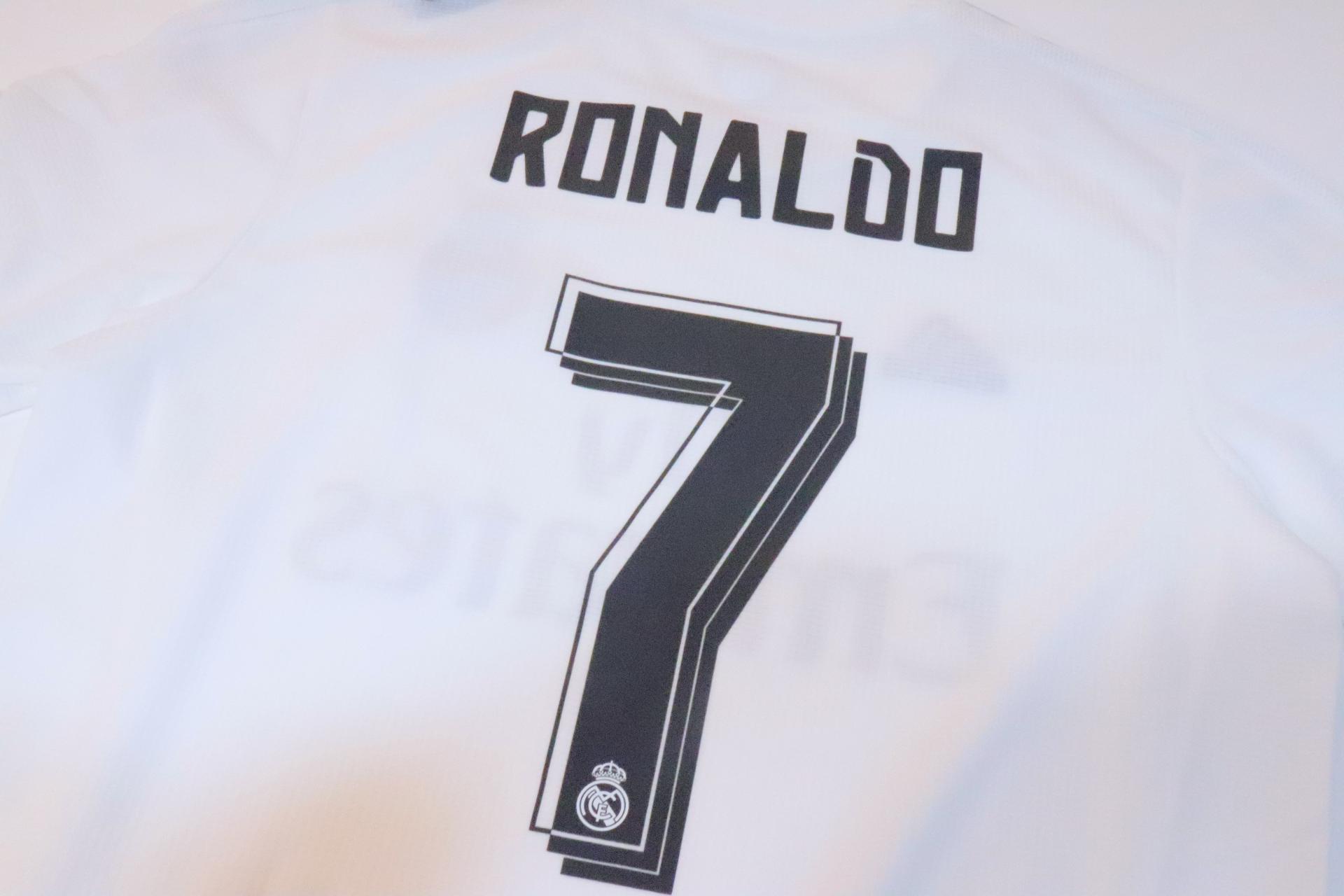 2015-2016 Real Madrid Home S/S #7 Ronaldo - M