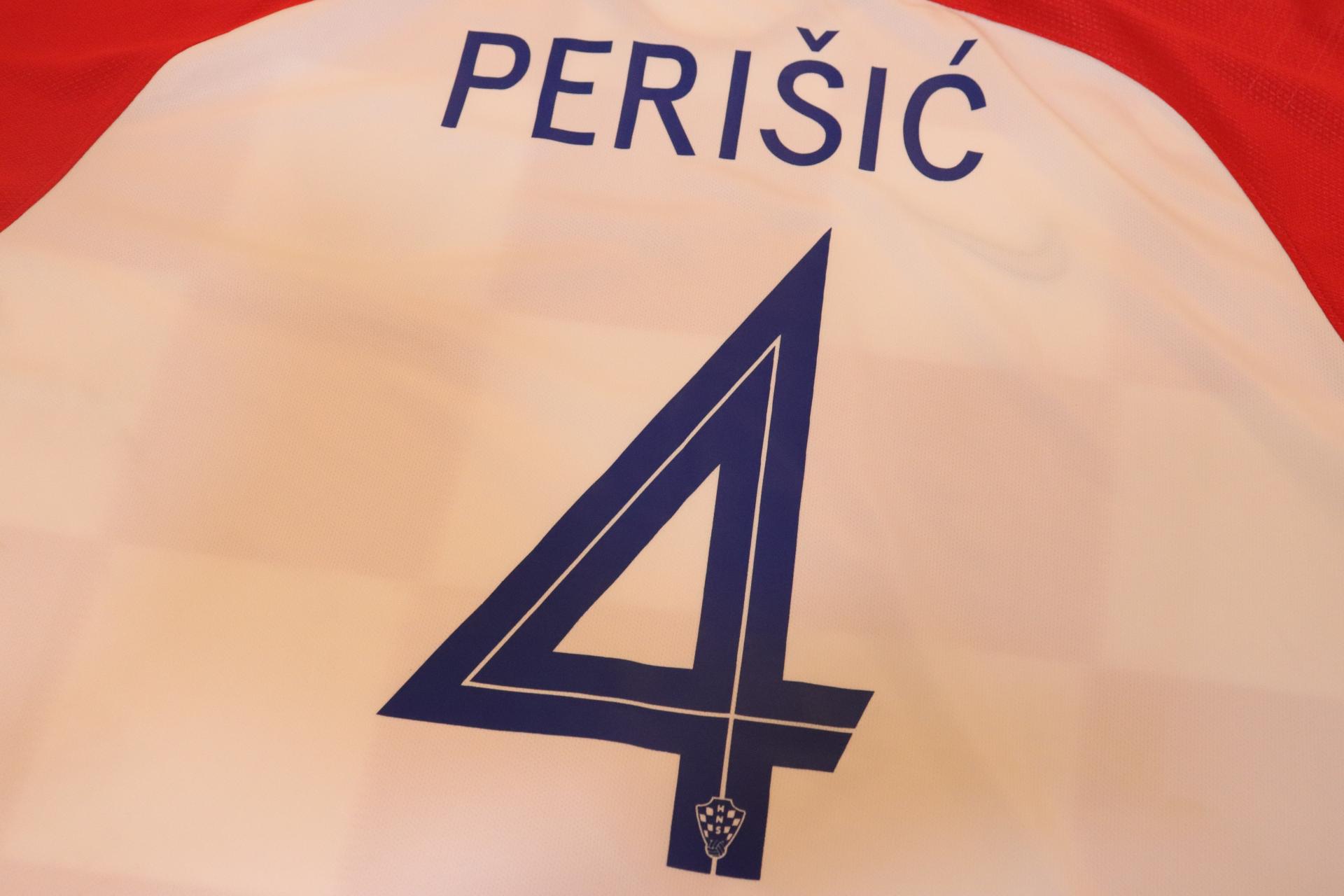 2018-2020 Croatia Home S/S #4 Perisic - XL