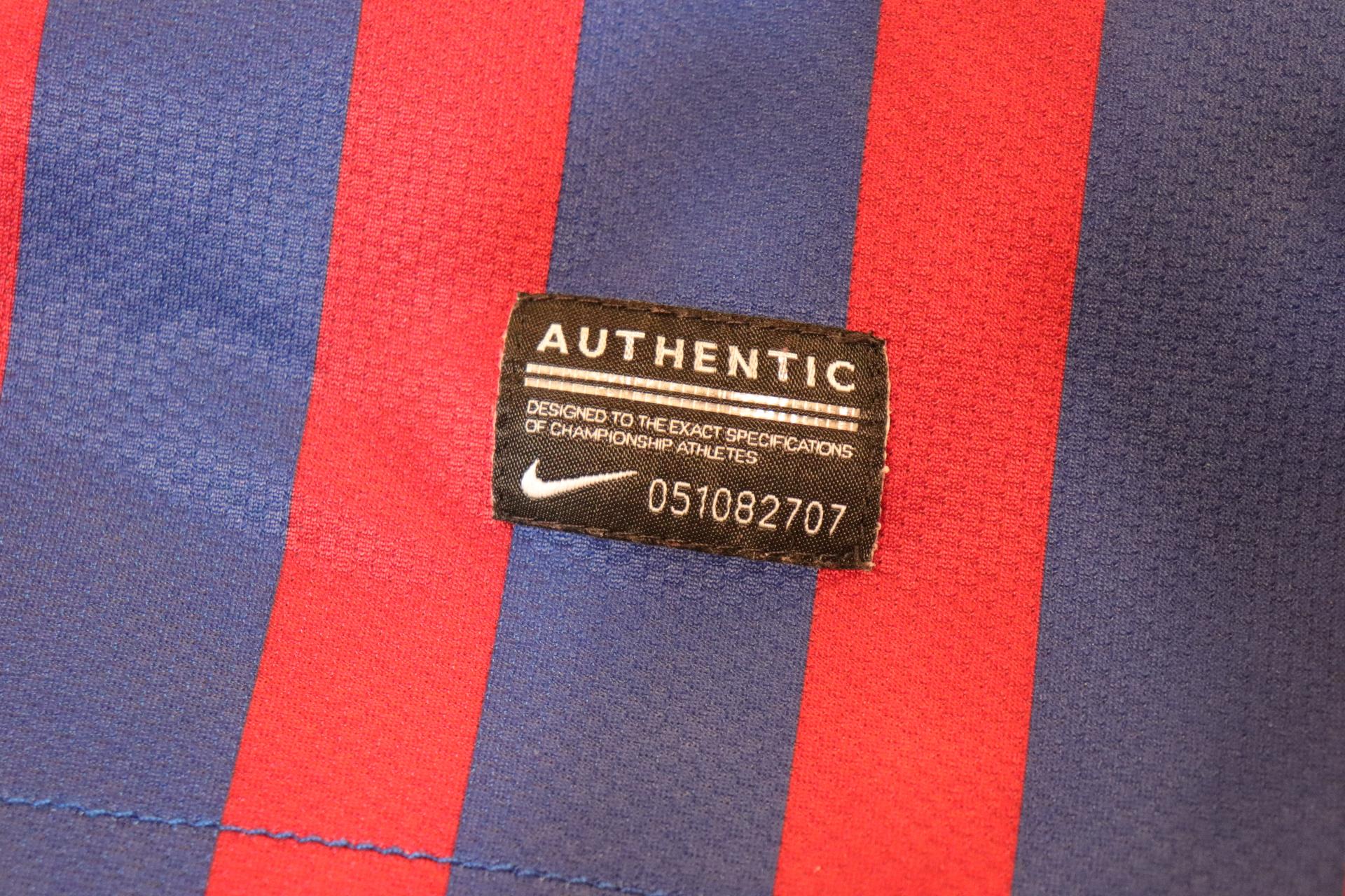 2011-2012 Barcelona Home S/S #8 A.Iniesta - XXL