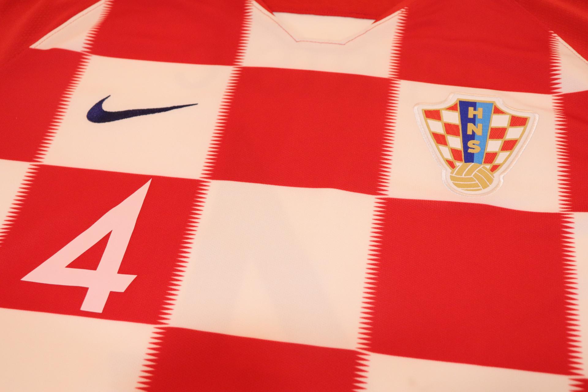 2018-2020 Croatia Home S/S #4 Perisic - XL