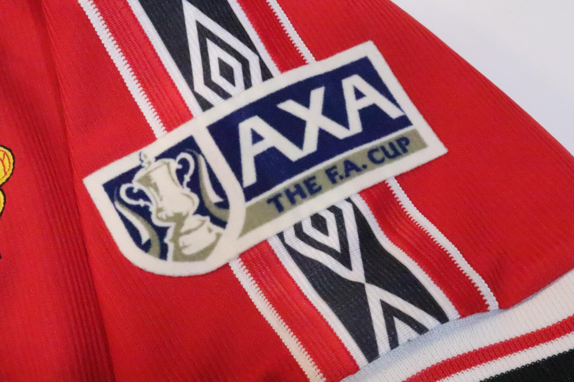 1998-1999 Manchester Utd Home S/S #7 Beckham - L