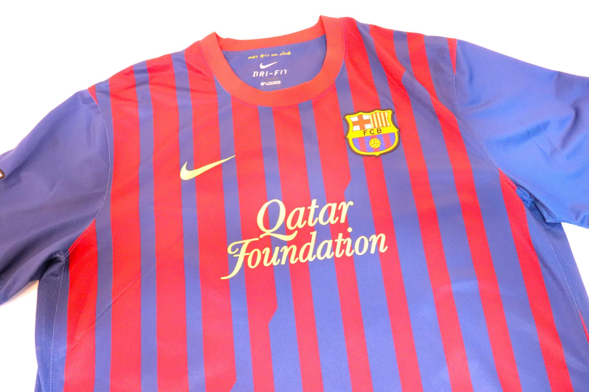 2011-2012 Barcelona Home S/S #8 A.Iniesta - XXL