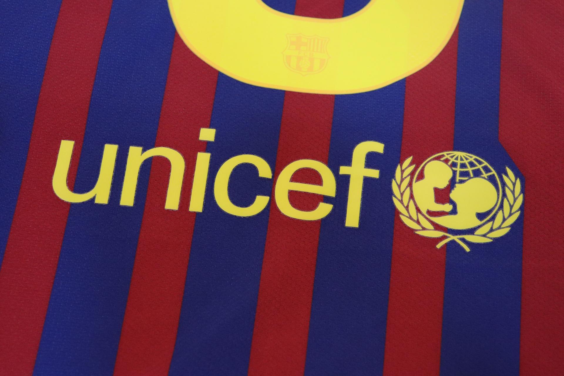 2011-2012 Barcelona Home S/S #8 A.Iniesta - XXL