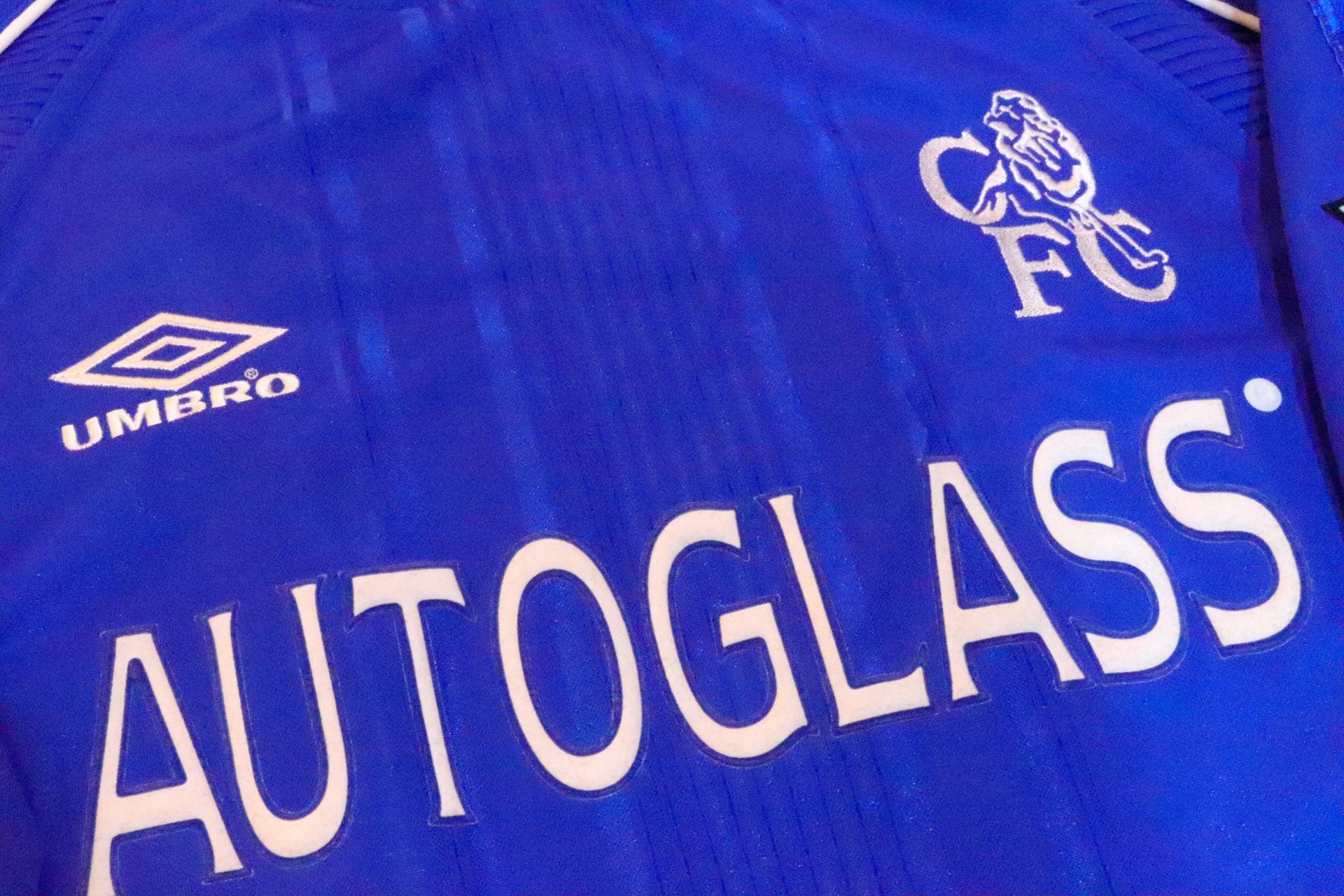 1999-2000 Chelsea Home S/S #25 Zola - XL