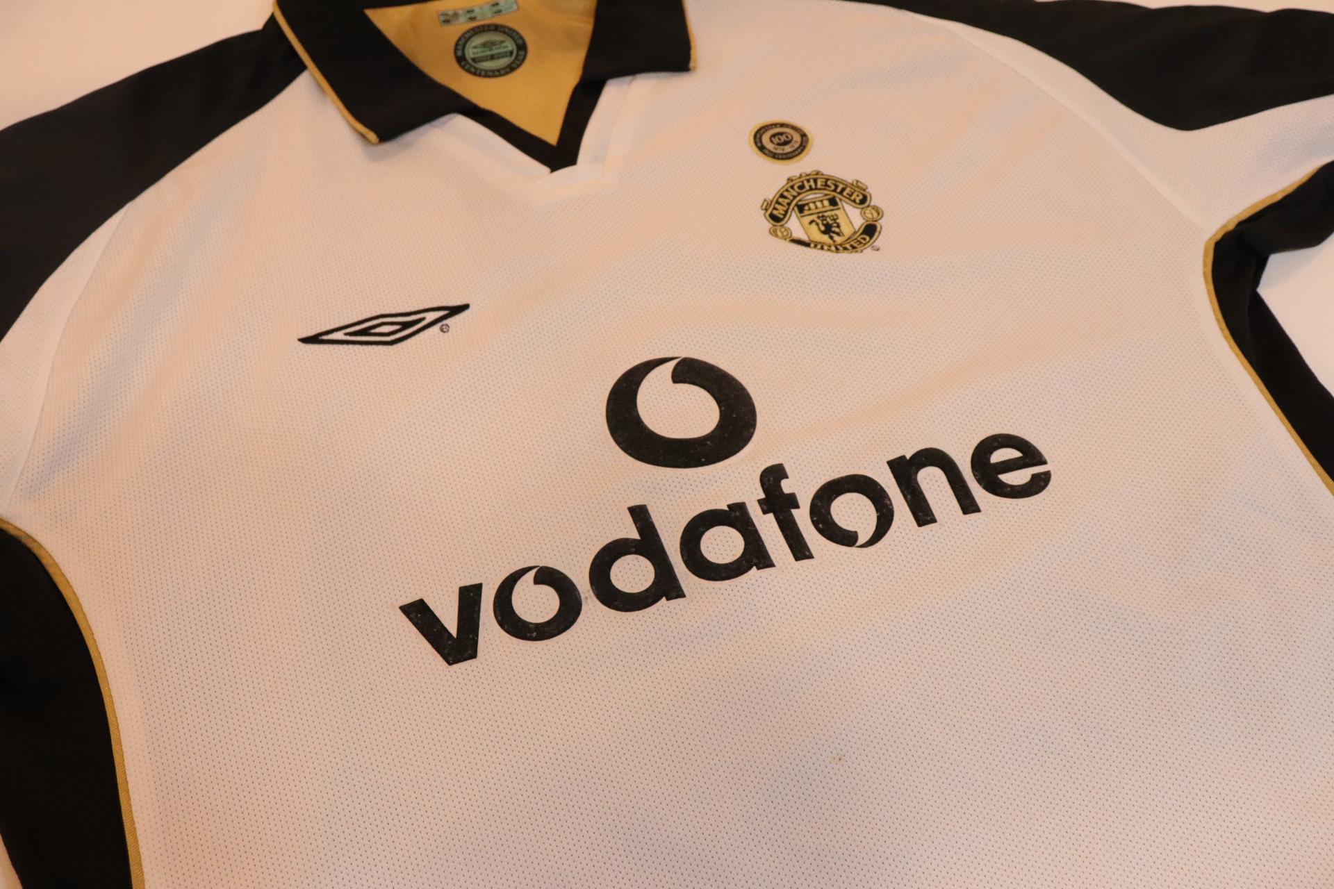 2001-2002 Manchester Utd Away L/S #7 Beckham - XL