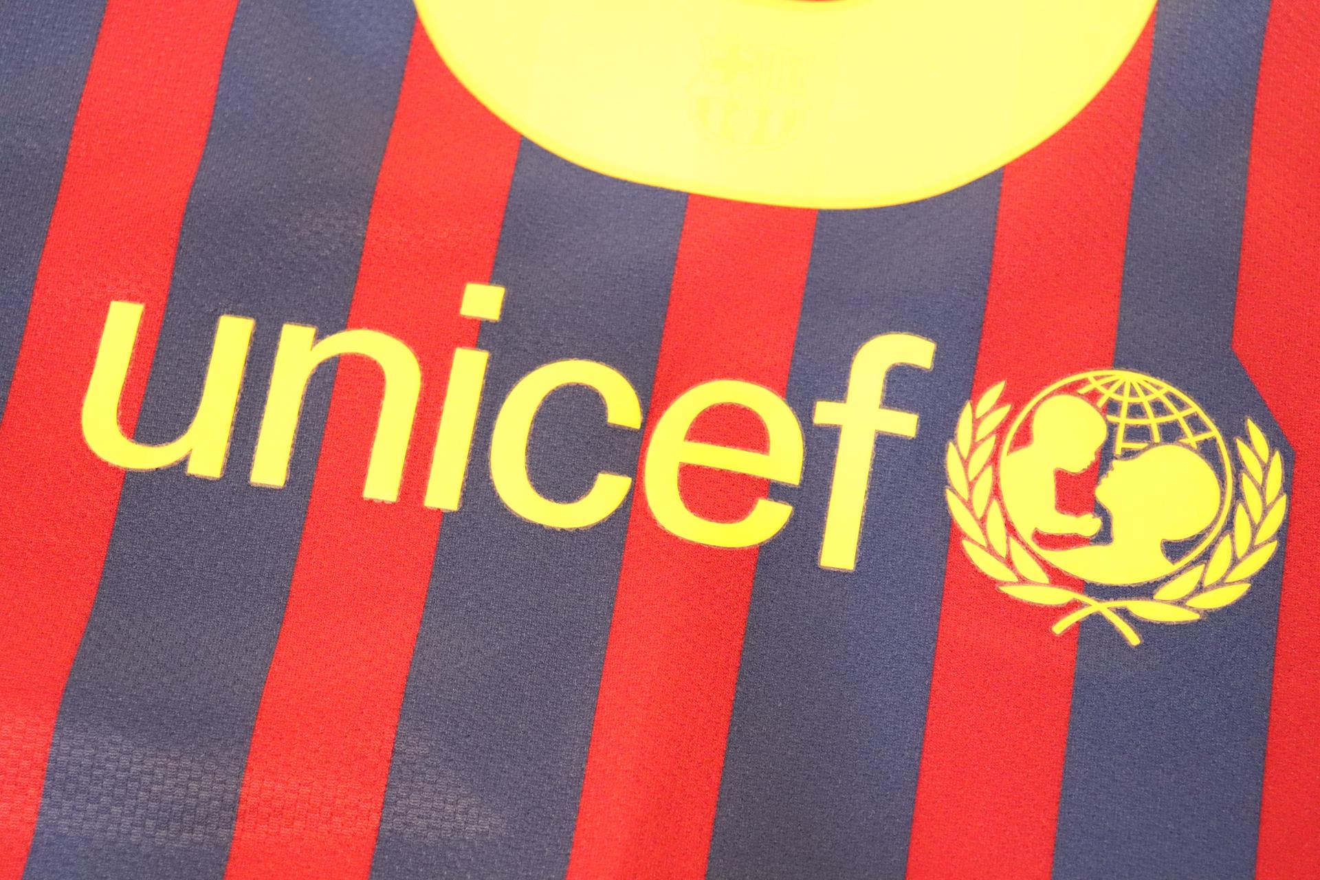 2011-2012 Barcelona Home S/S #8 A.Iniesta - XXL