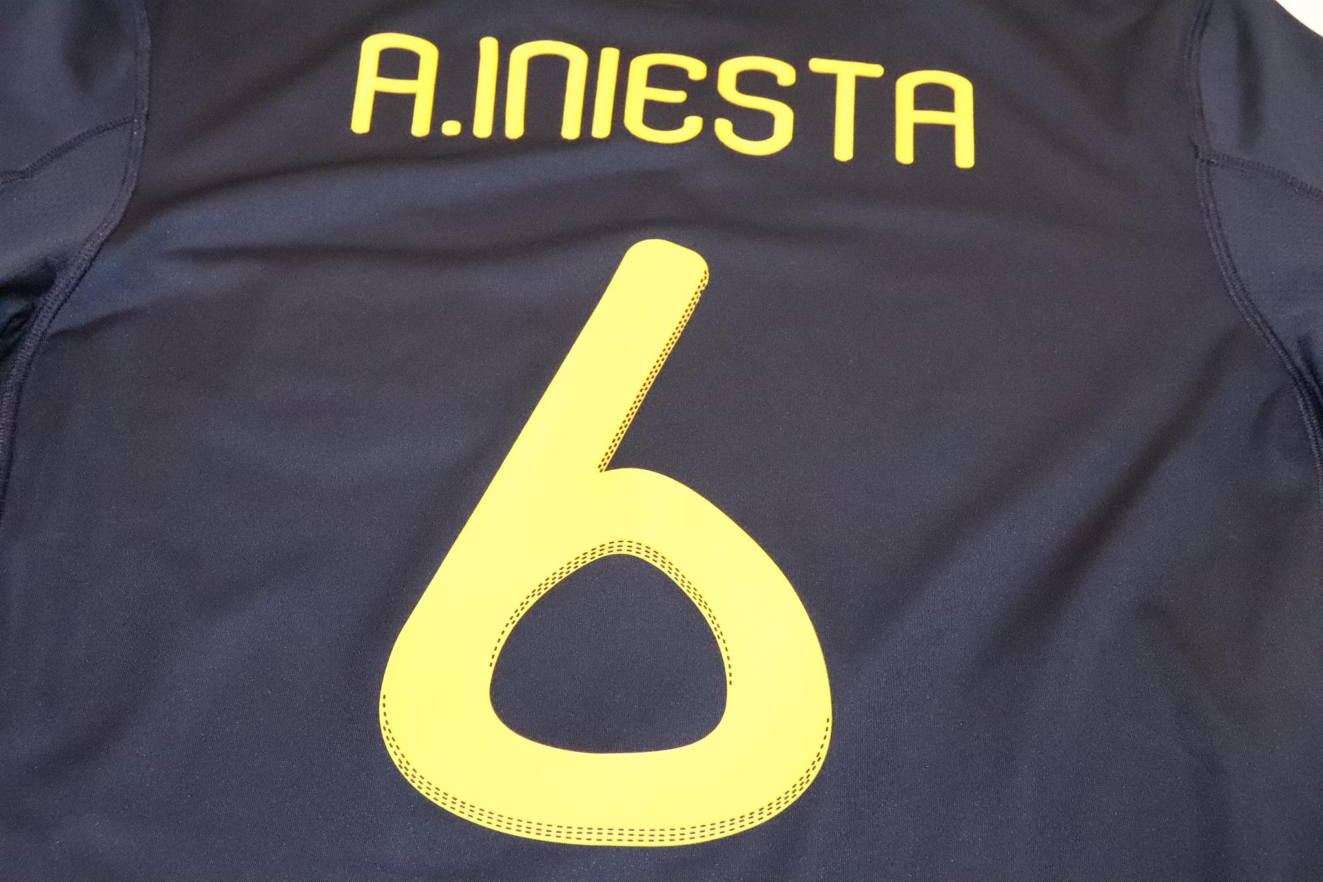 2010-2011 Spain Away S/S #6 A.Iniesta - M
