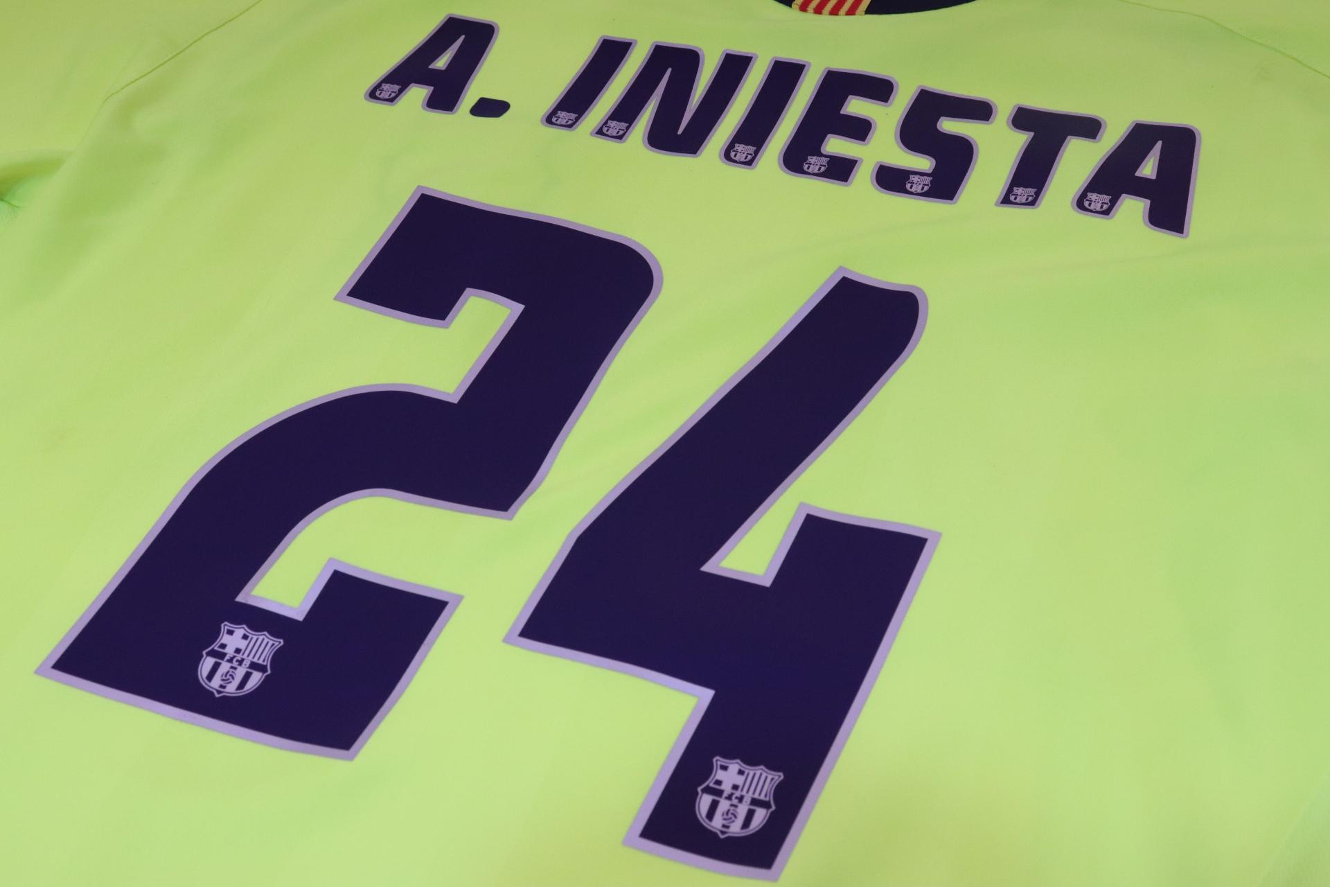 2005-2006 Barcelona Away S/S #24 A.Iniesta - XXL