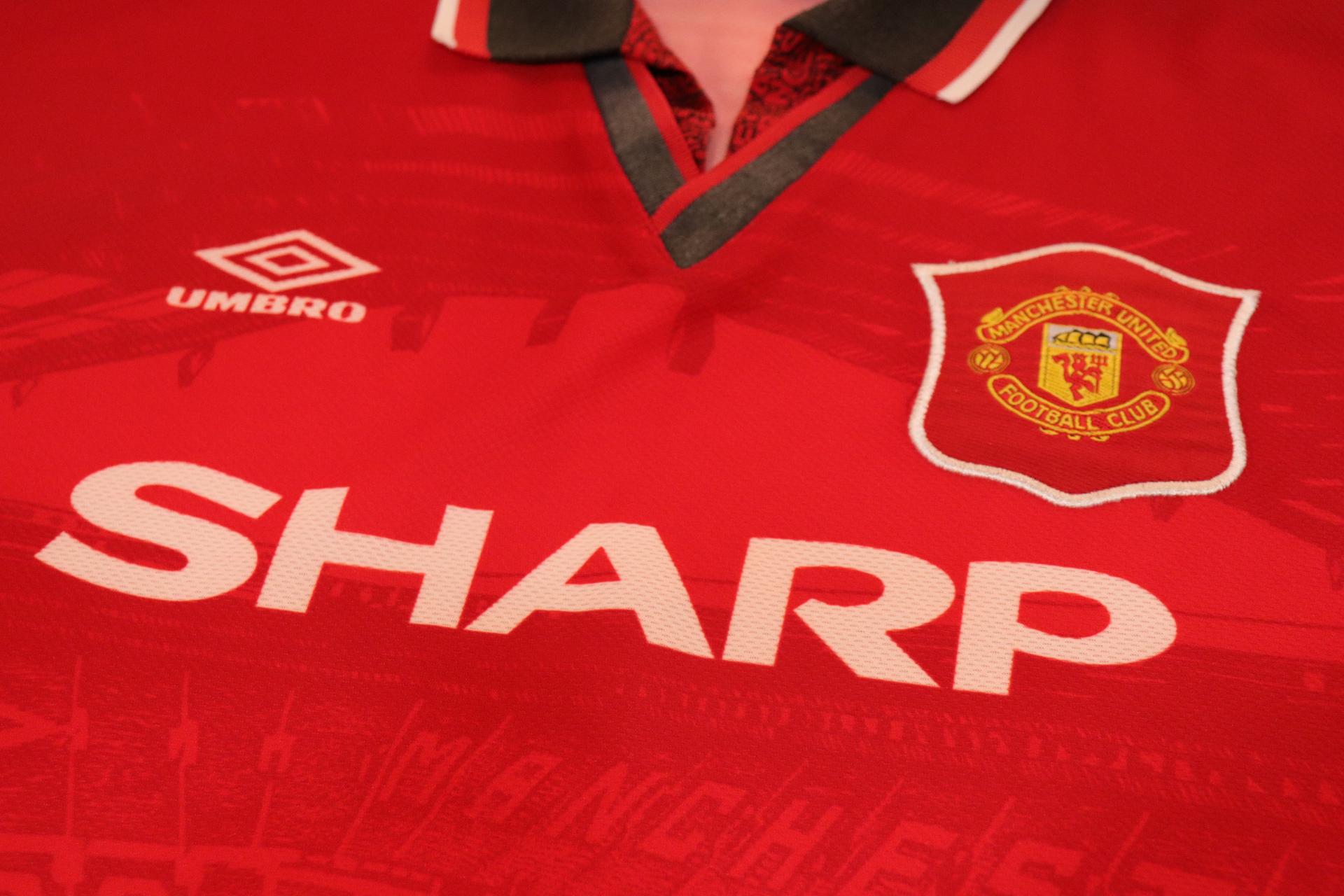 1994-1996 Manchester Utd Home S/S #24 Beckham - L