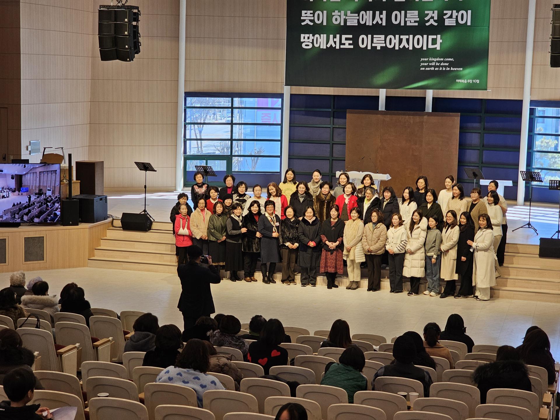 12172409cca80.jpg
