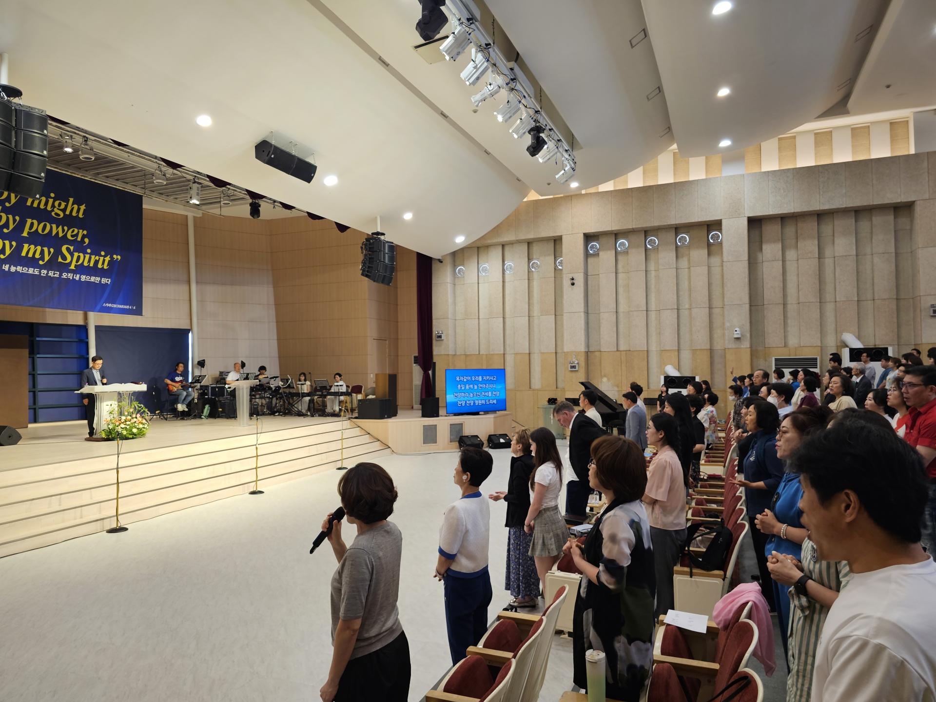 152f609b1111f.jpg