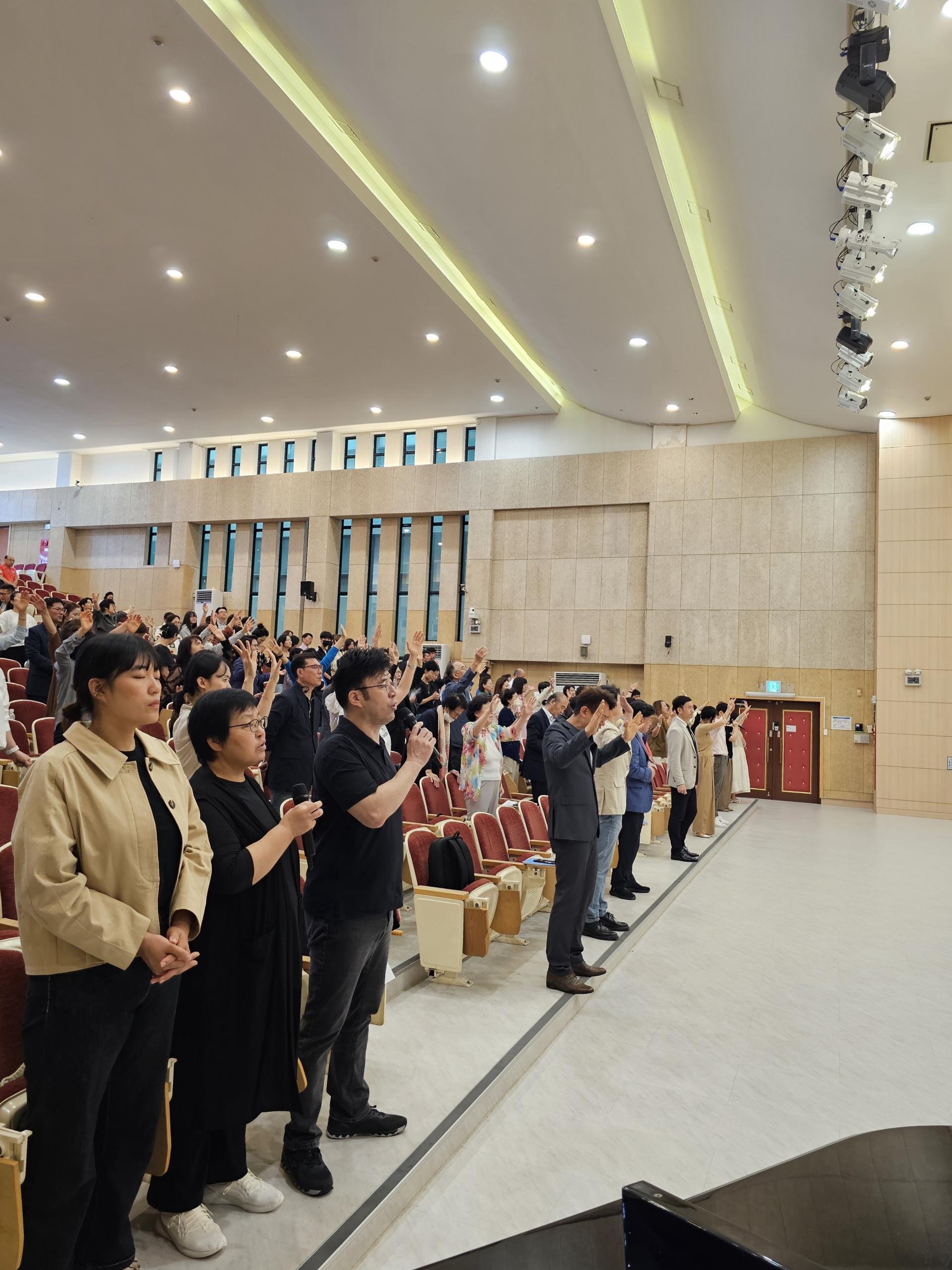 e1956c79b04a2.jpg