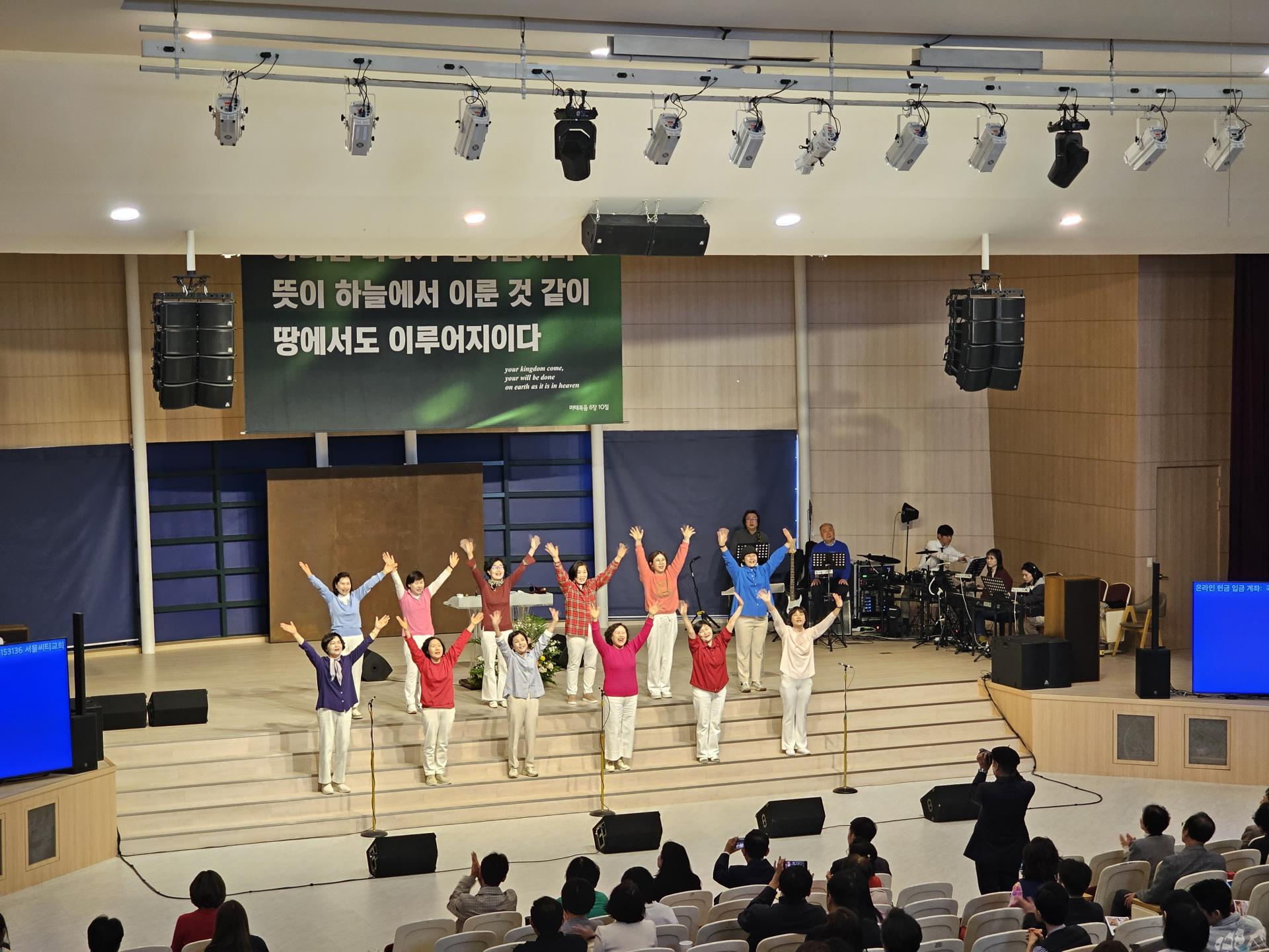 e7155f56bdb21.jpg