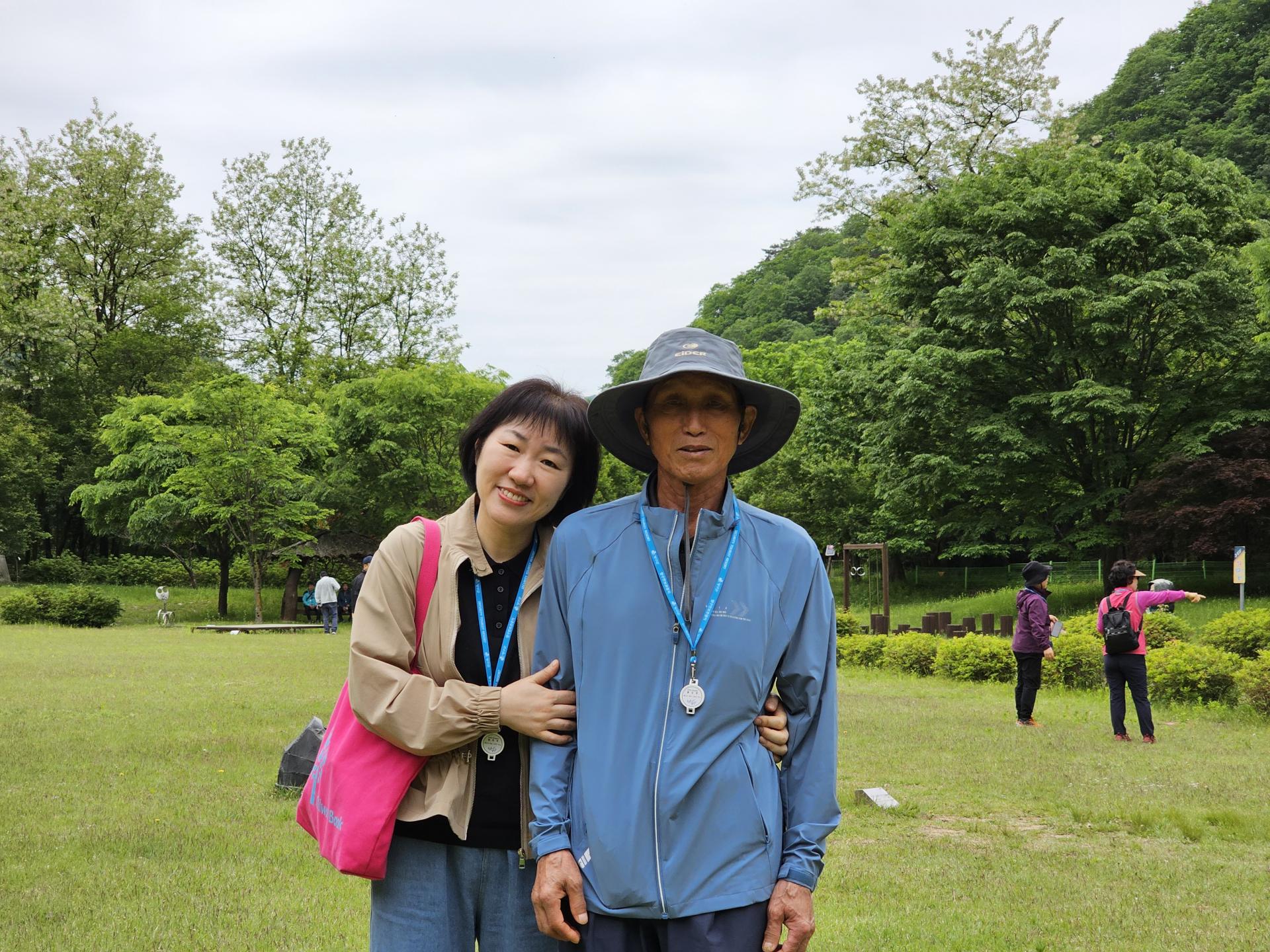 f79d9b06bf340.jpg