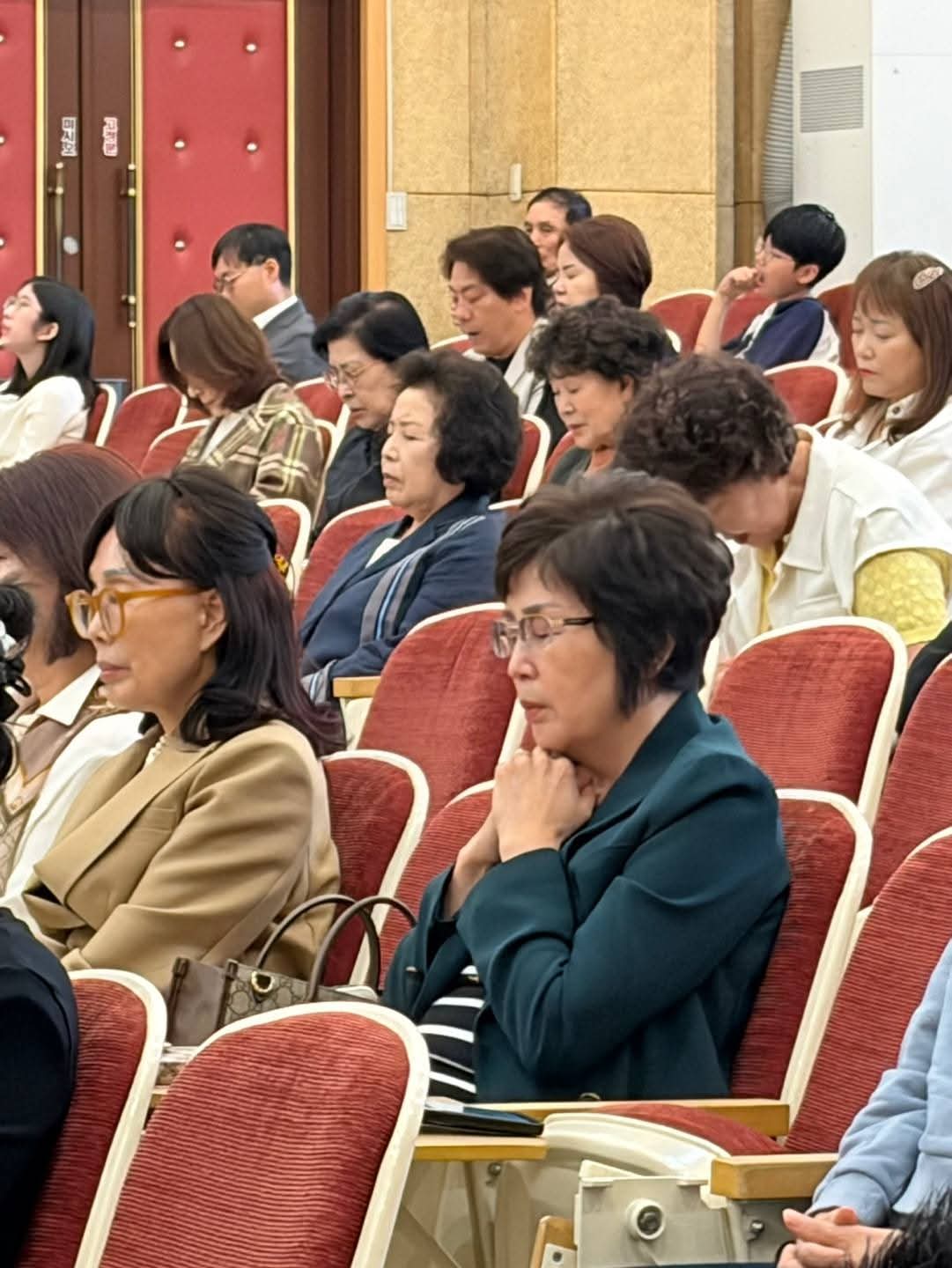 fd854cf3ca54f.jpg