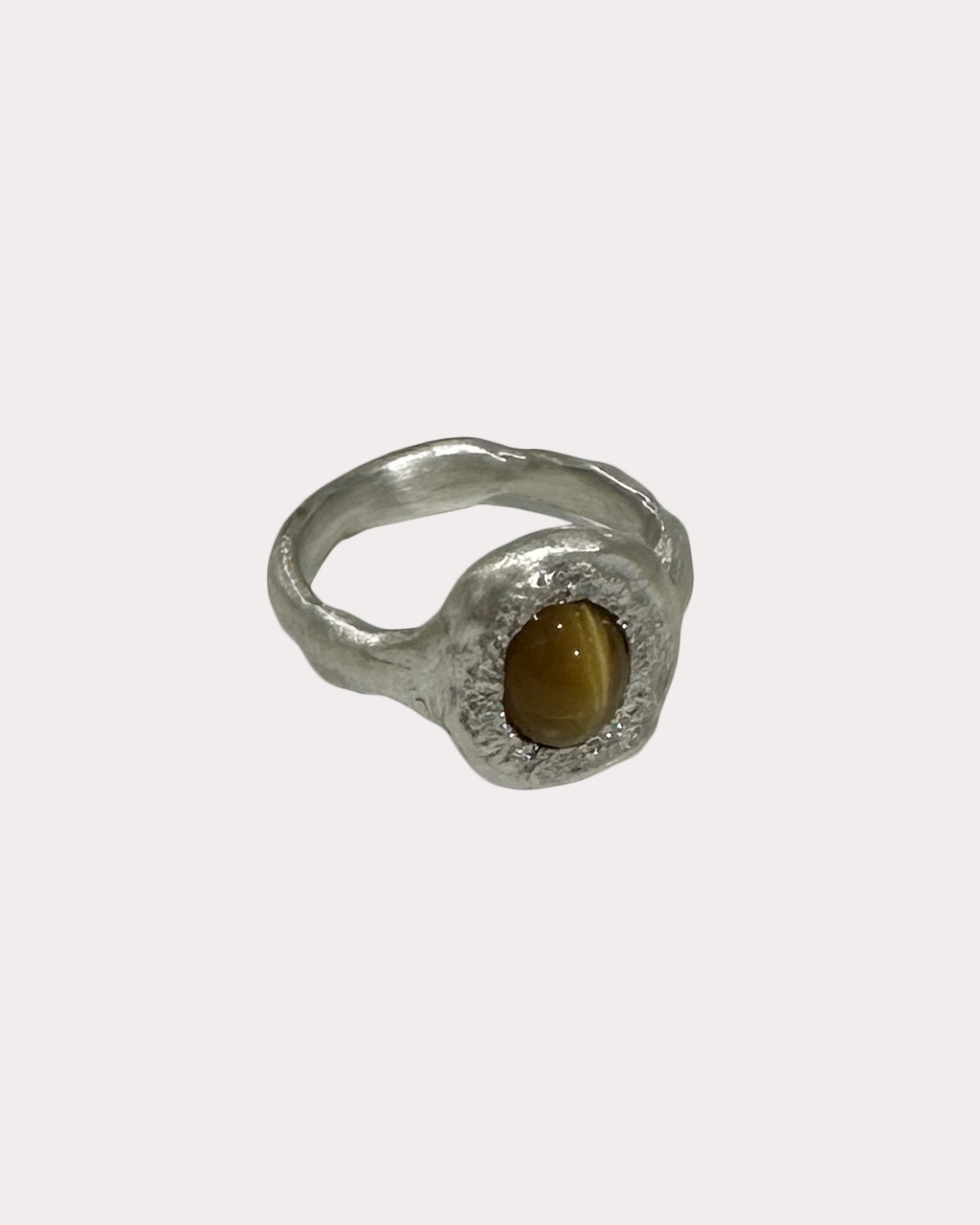 Typical Foundation / Cat'S Eye Opal Ring