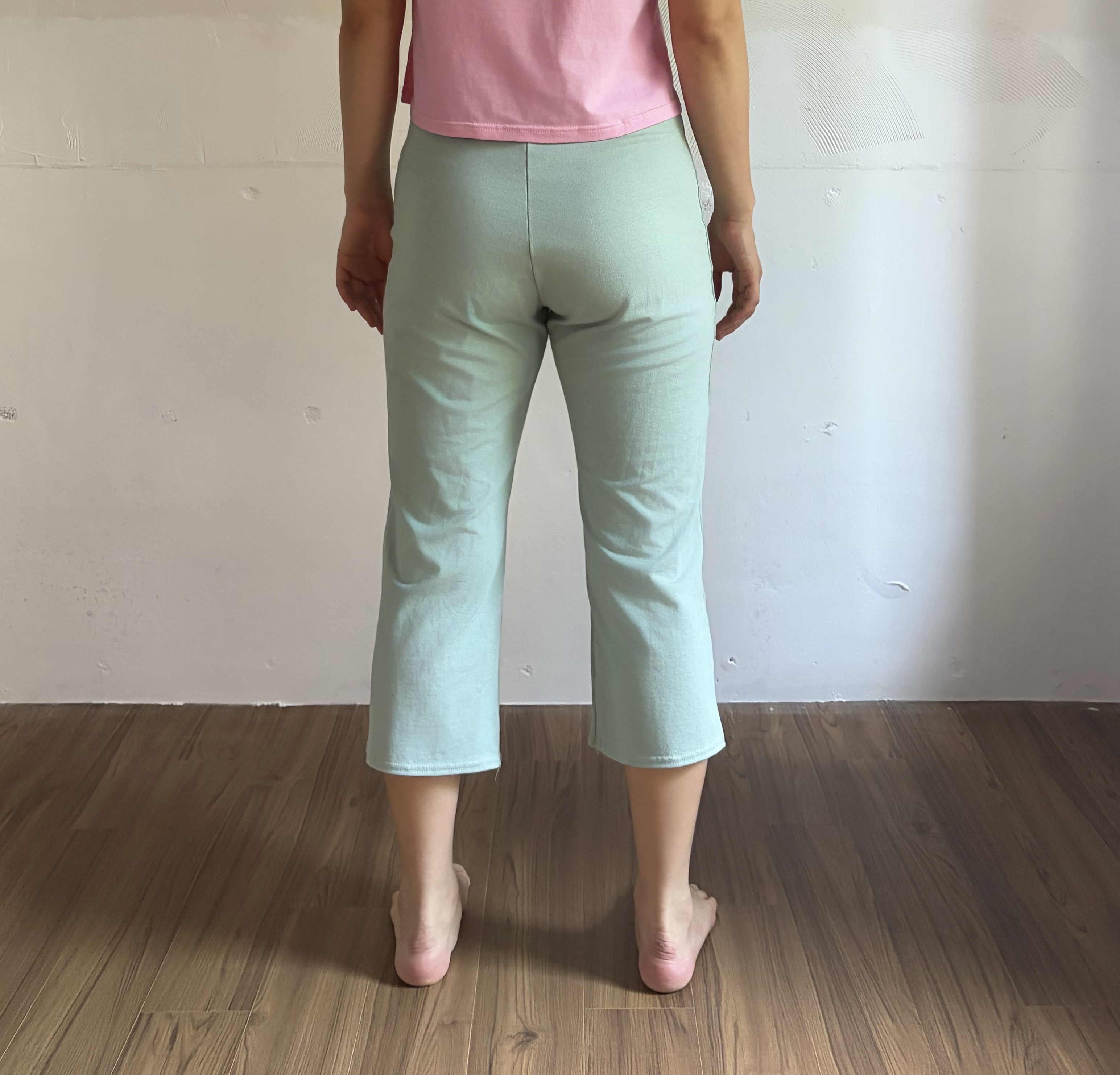 Color Capris_icy mint