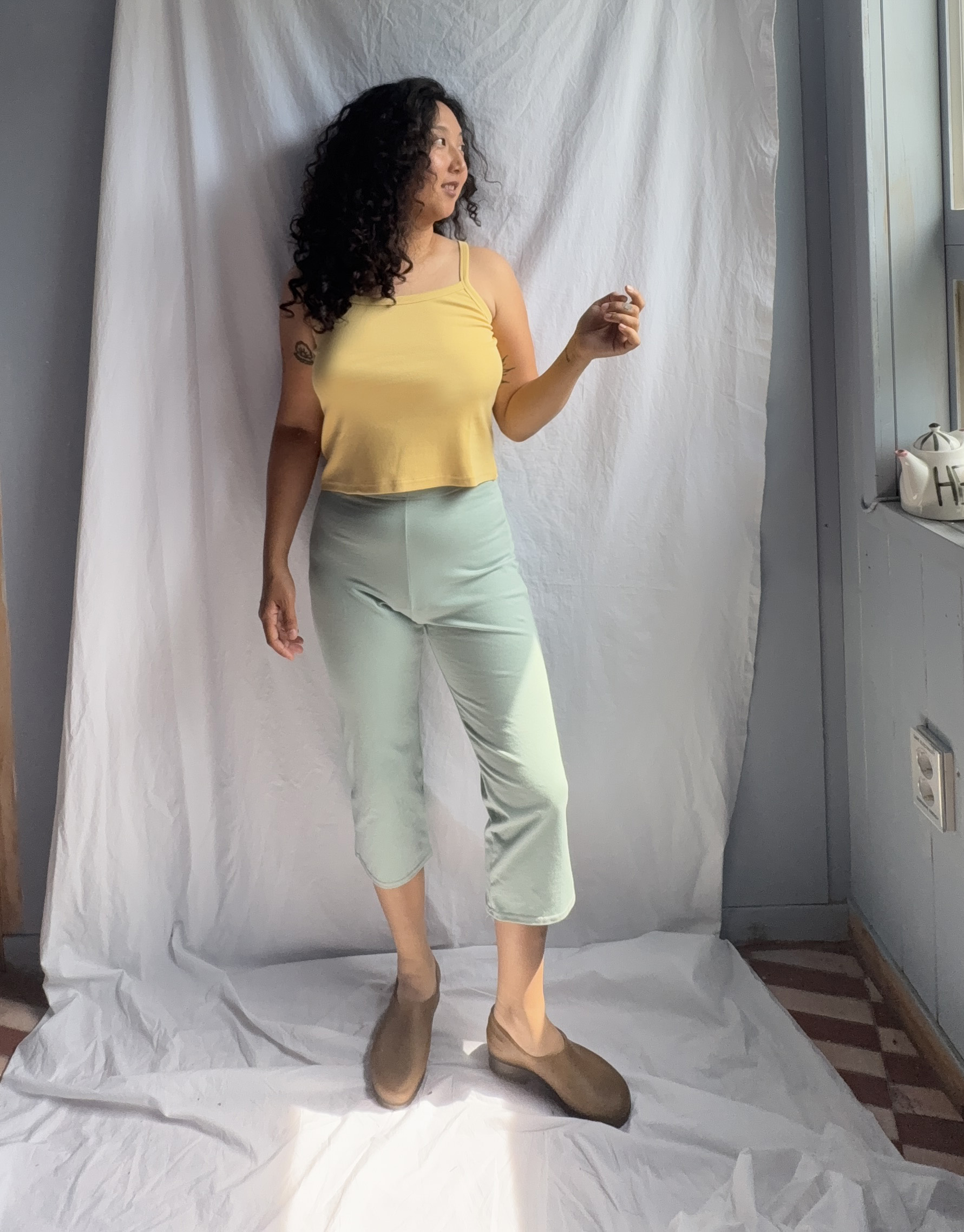 Color Capris_icy mint