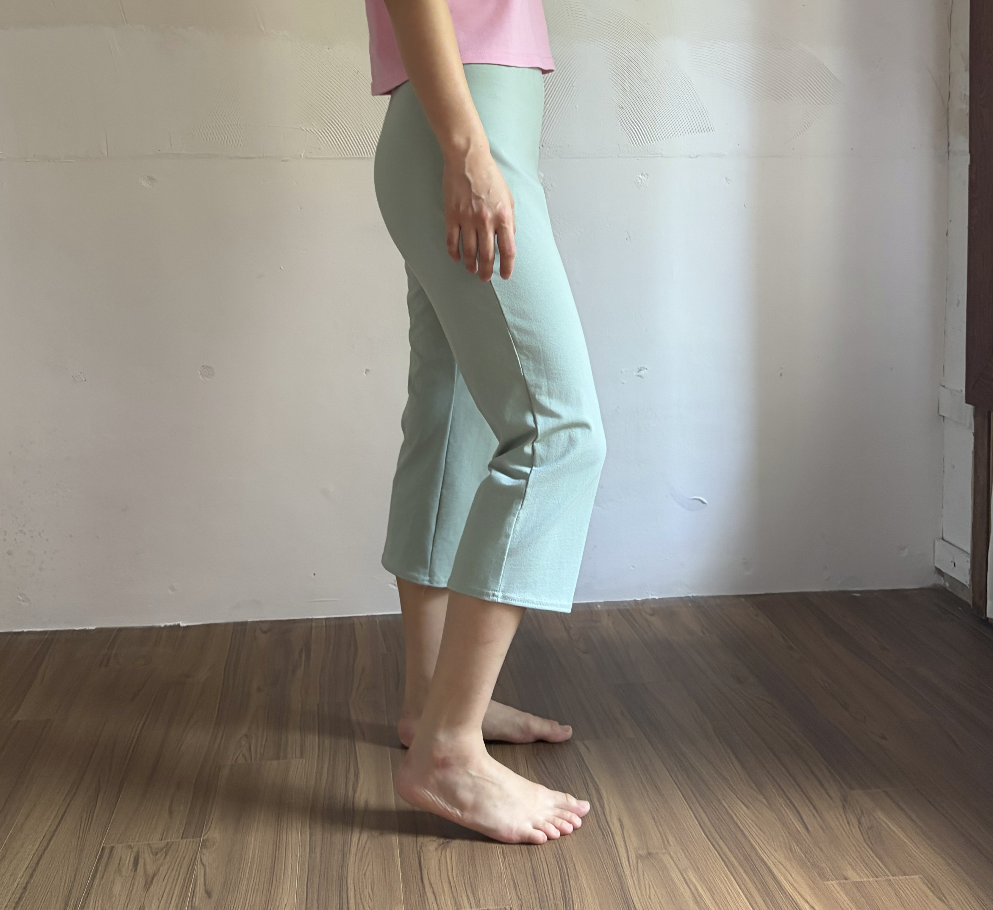 Color Capris_icy mint