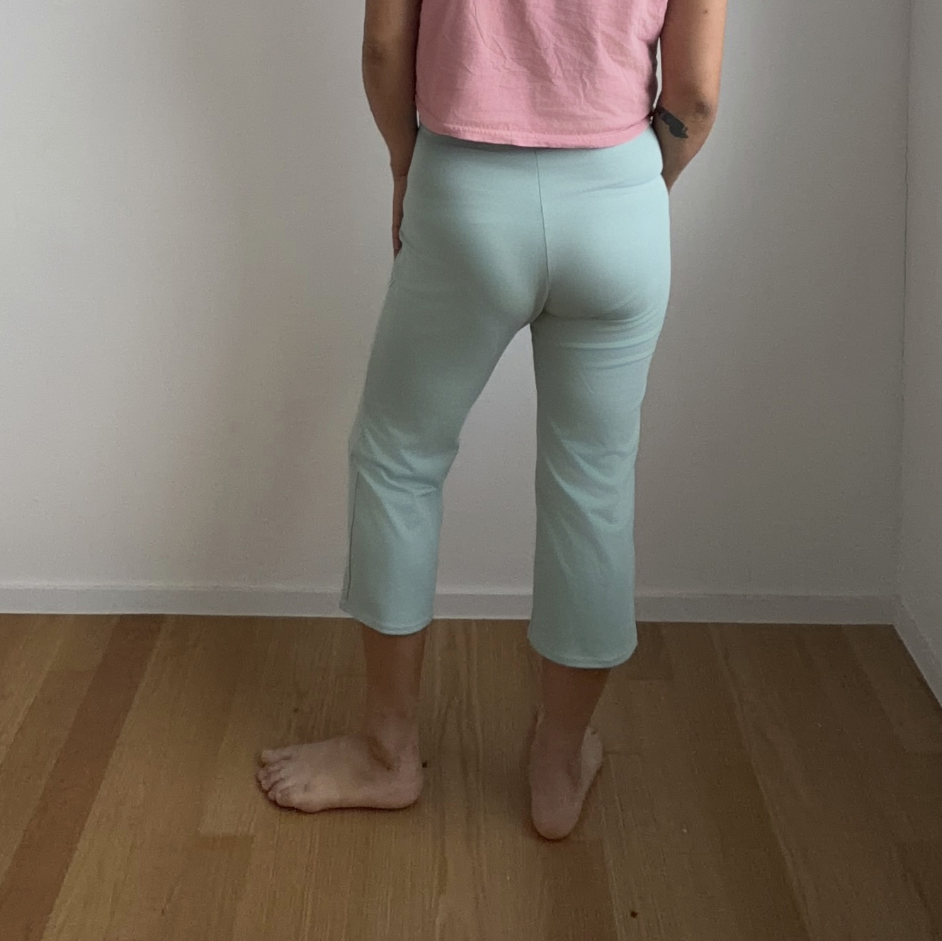 Color Capris_icy mint