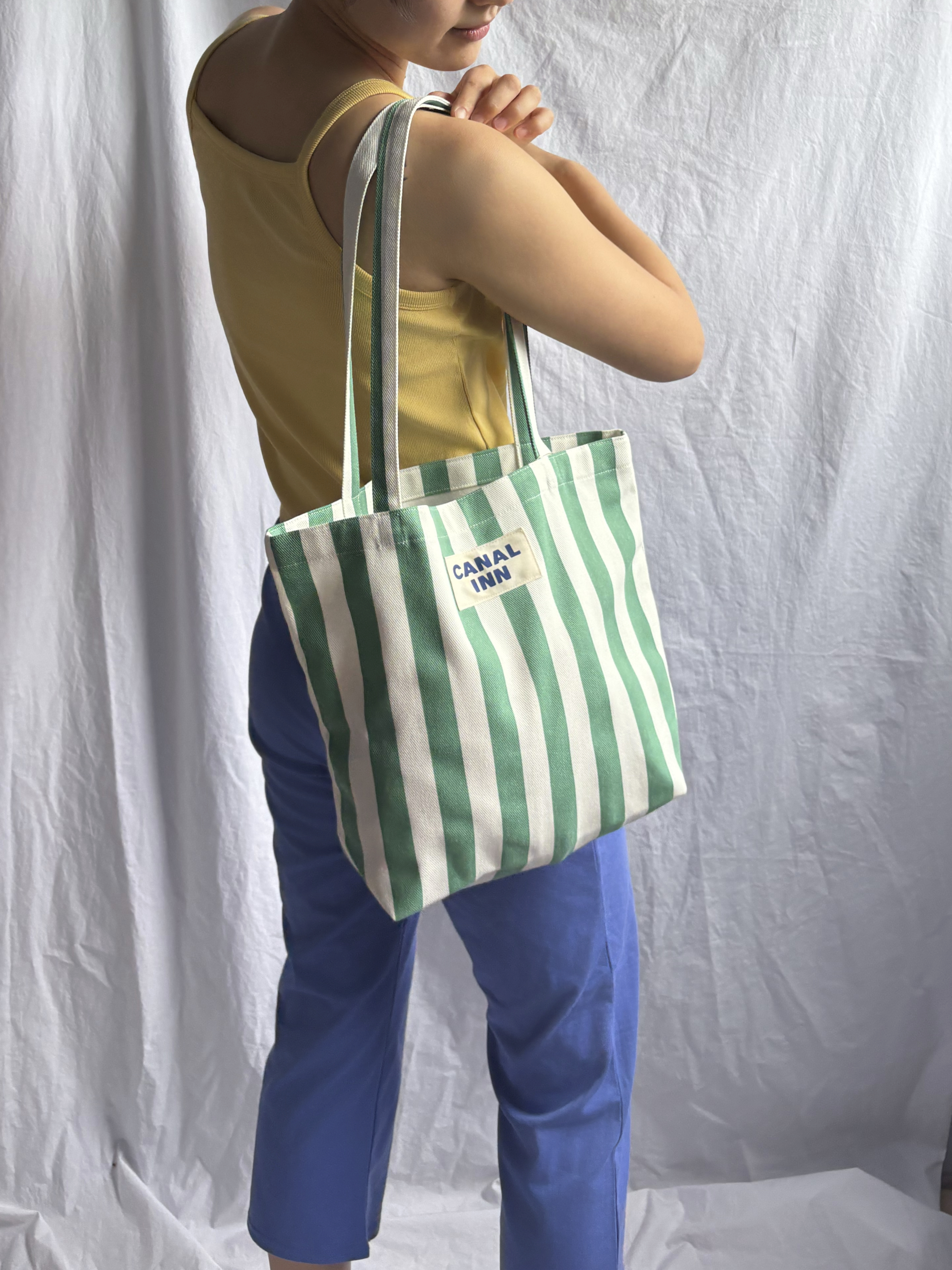 middle bag_pesto green