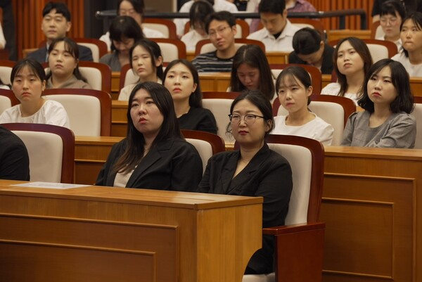 [이날 행사에 함께한 청년 지도자들의 모습]