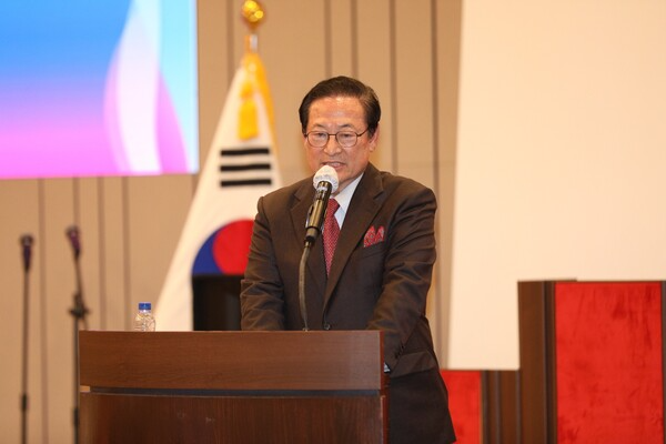 [축사 중인 구천서 헌정회 운영위원장]