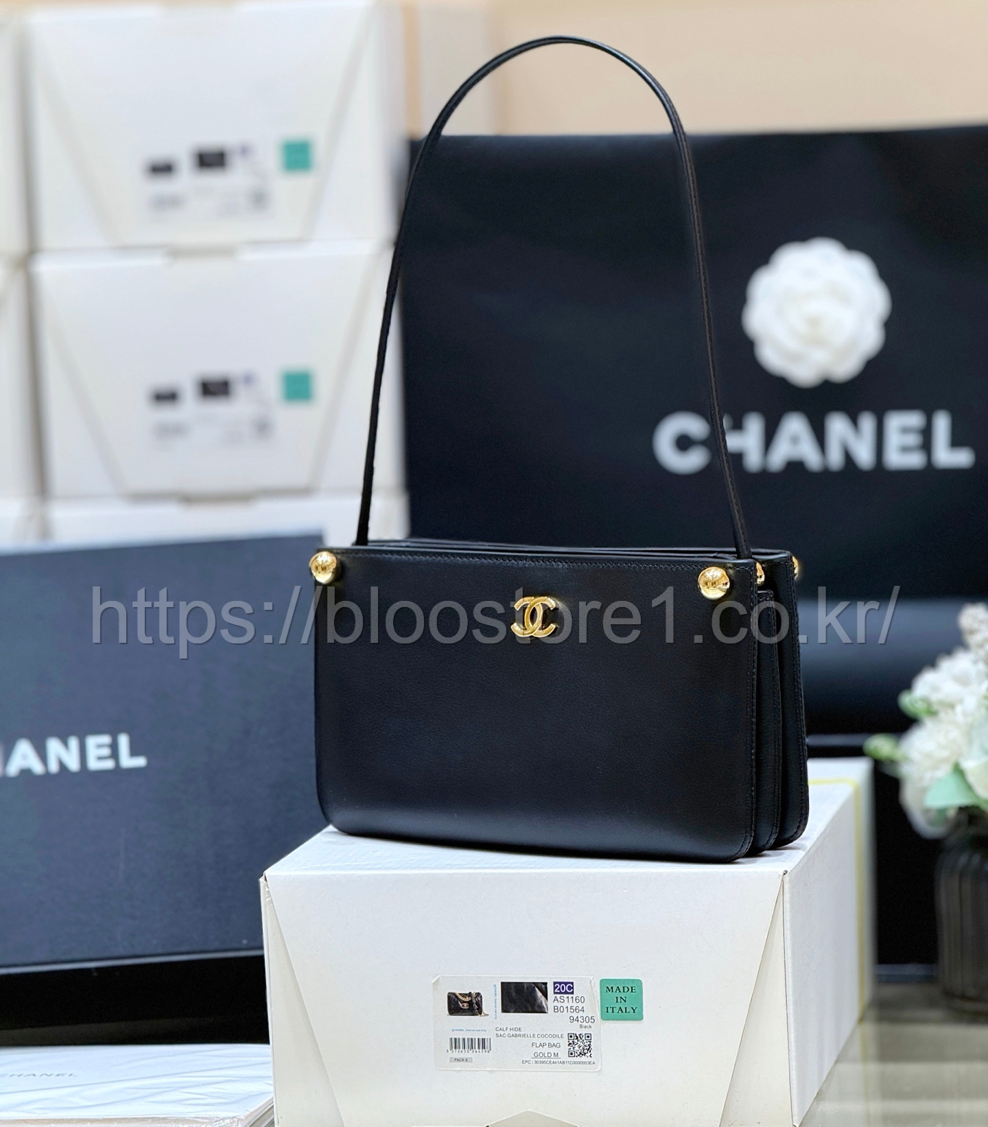 샤넬 램스킨 골드 칙 스터드 클러치 백 블랙