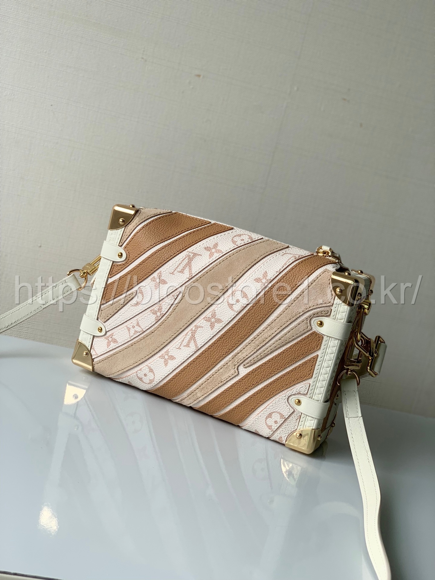 루이비통 사이드 트렁크 MM M29666